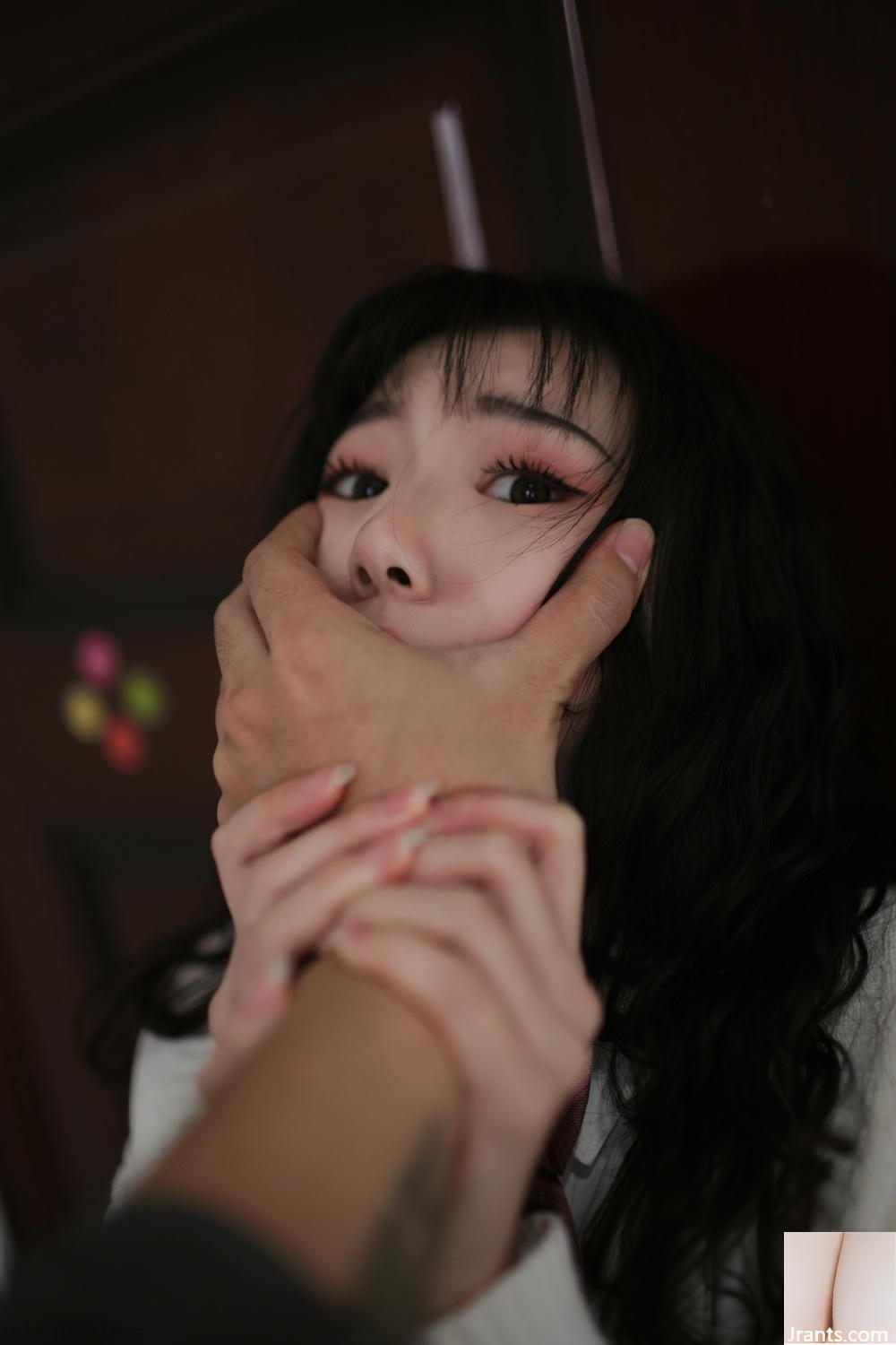 (مجموعة عبر الإنترنت) بطول 1.8 متر &#8211; صورة أصلية للفيلم الوثائقي الخطف (45p)