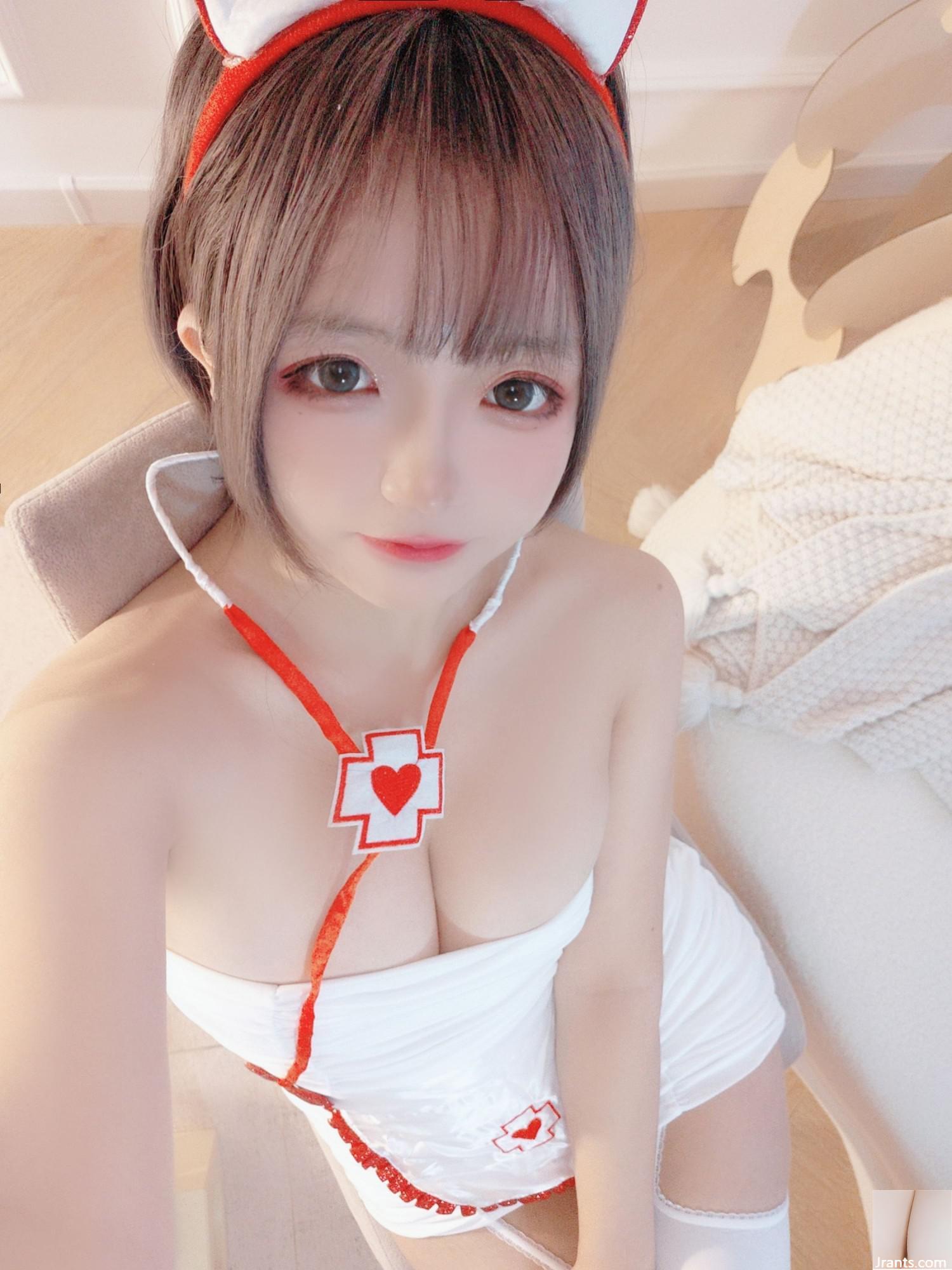 (مجموعة عبر الإنترنت) Girl Girl Hinaga &#8220;Sister Nurse&#8221; VIP Exclusive (55p)