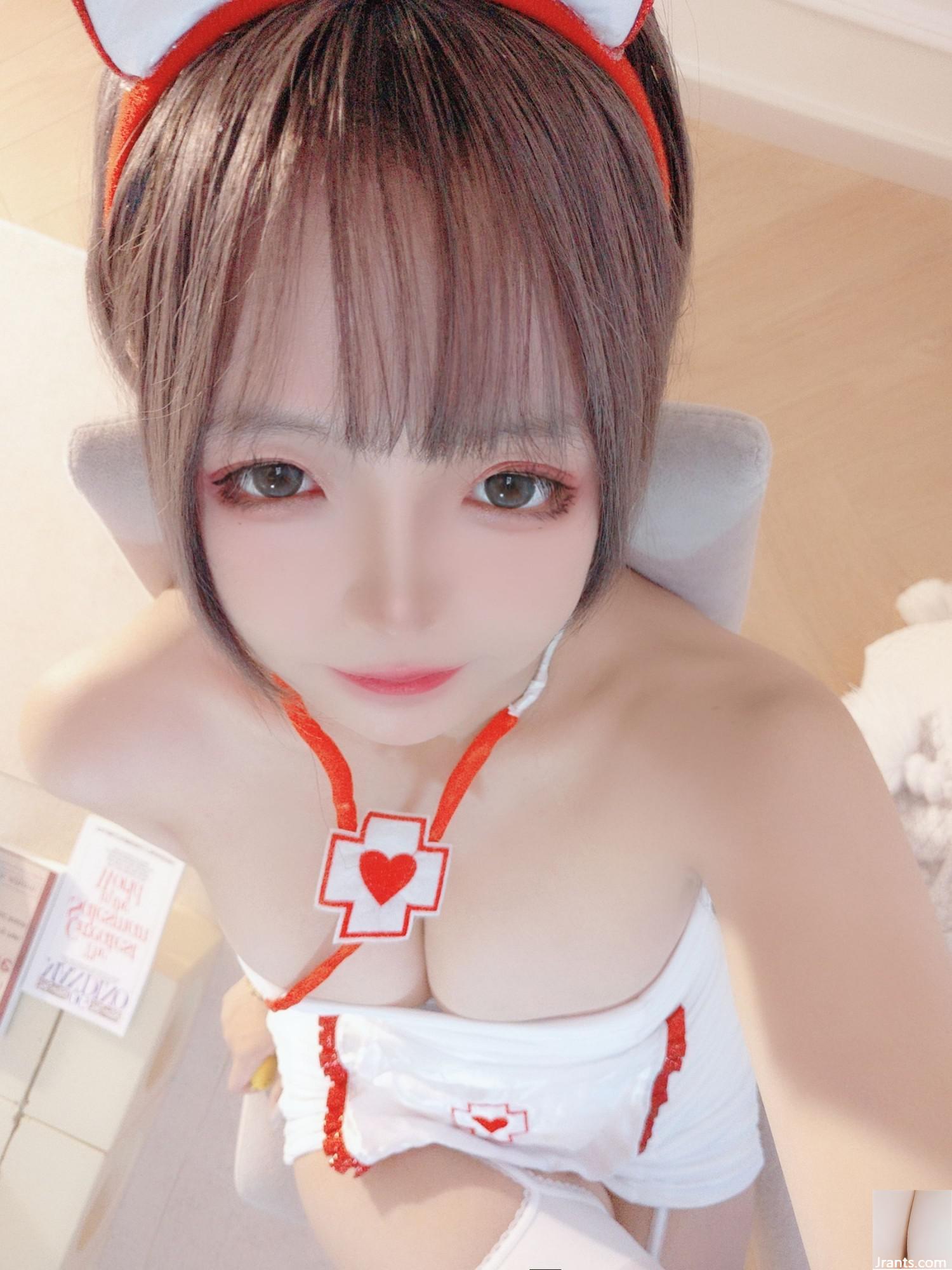 (مجموعة عبر الإنترنت) Girl Girl Hinaga &#8220;Sister Nurse&#8221; VIP Exclusive (55p)
