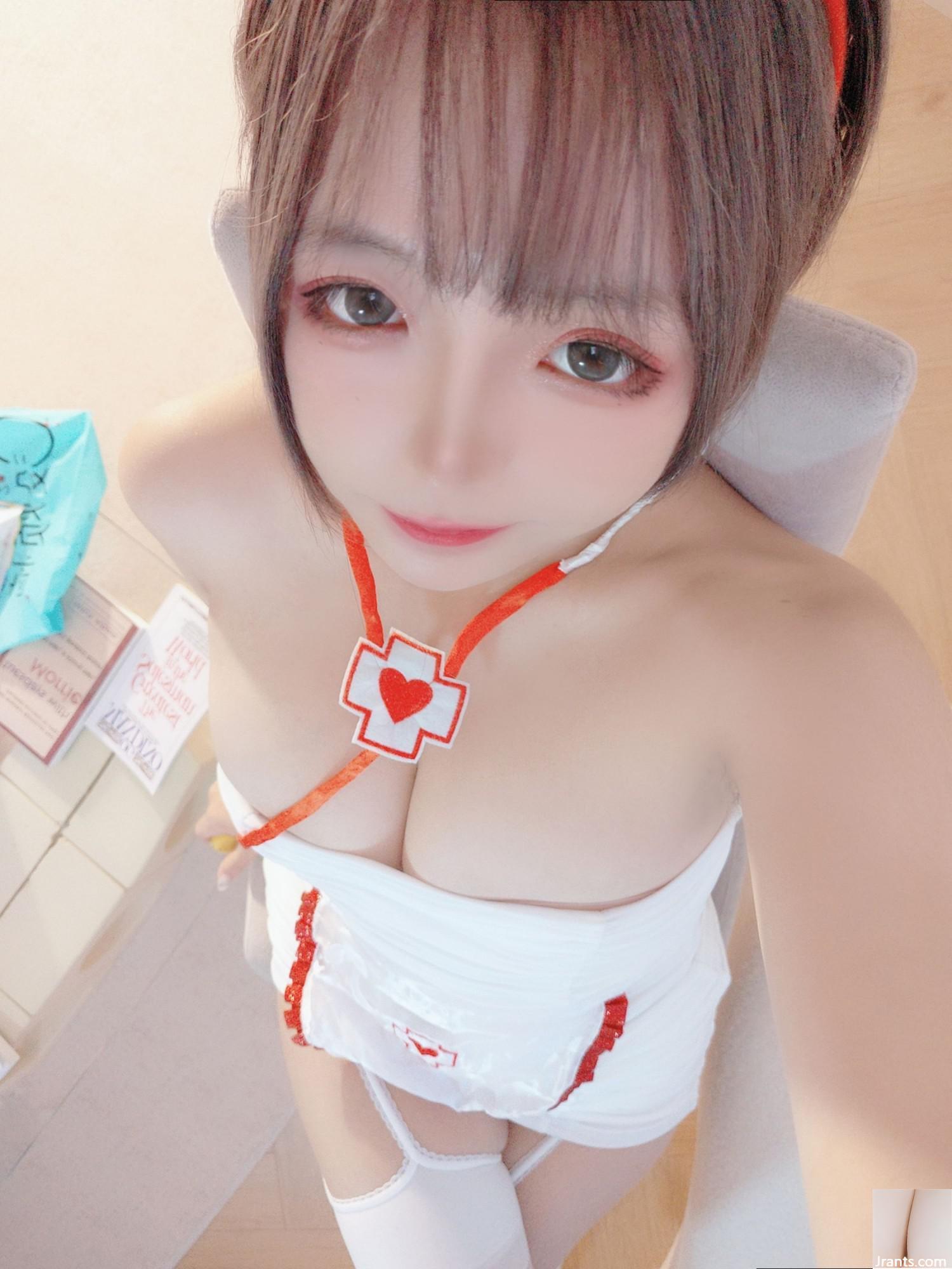 (مجموعة عبر الإنترنت) Girl Girl Hinaga &#8220;Sister Nurse&#8221; VIP Exclusive (55p)
