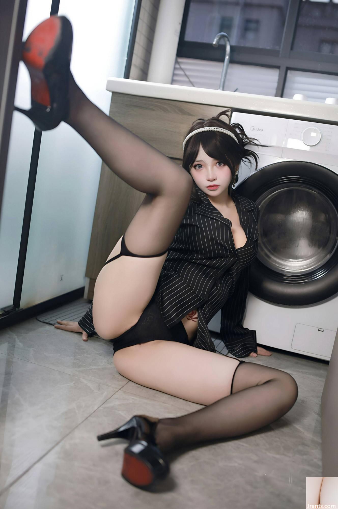 (Çevrimiçi Koleksiyon) Refah Kız Çılgın Kedi SS &#8220;Sling Stockings Suit&#8221; VIP Exclusive (76p)