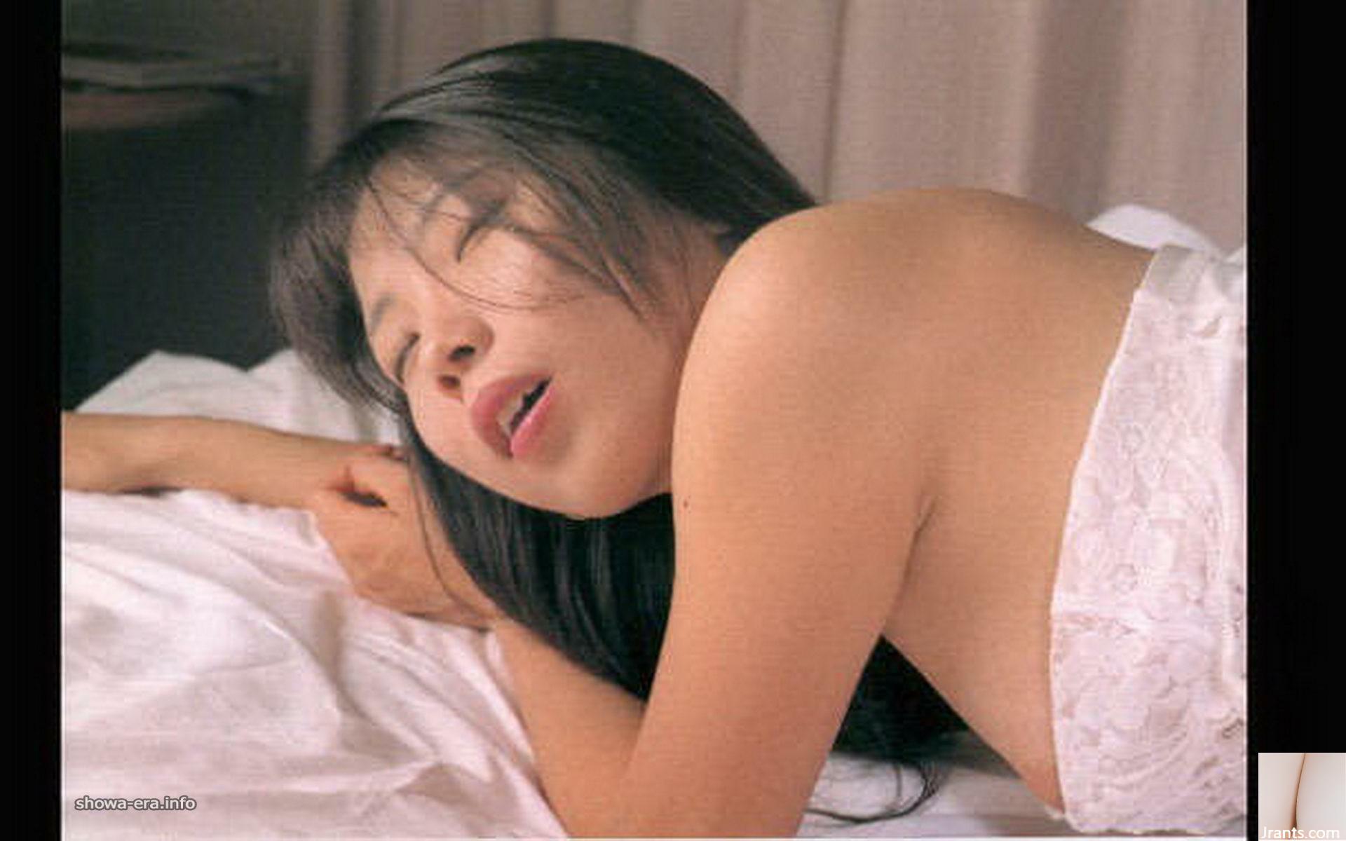 Bintang Porno di Ura-Books Sexy Luge (49p)