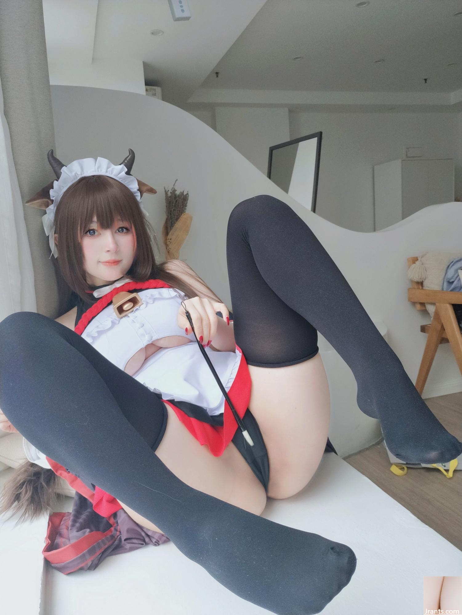 Coser? (Jingzizuy &#8211; Azur Blue Route Katsuno (92p)
