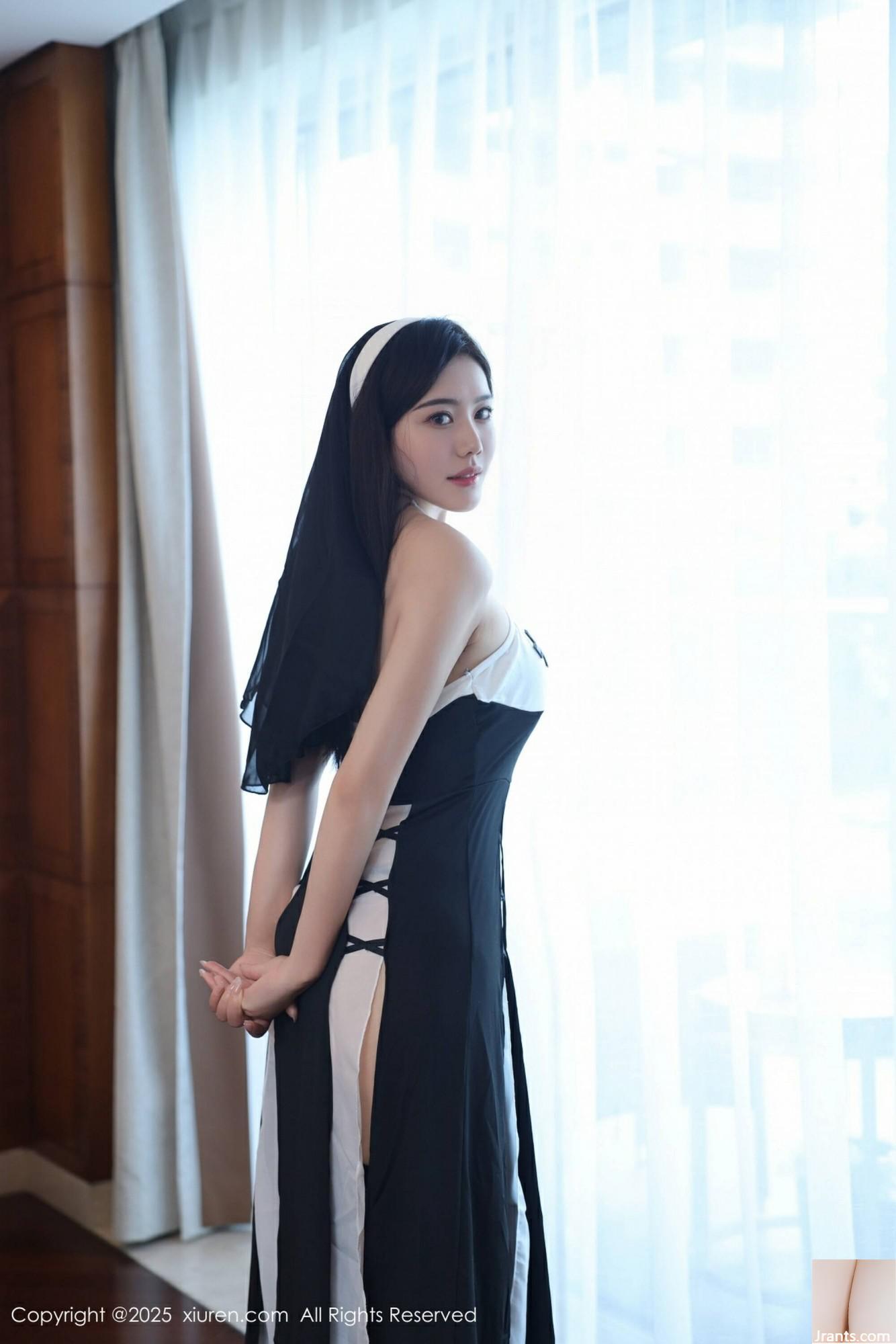 ((XiuRen) 2025.08.26 No.10690 Pai Weiwei&#8217;s Full Photo (72p)