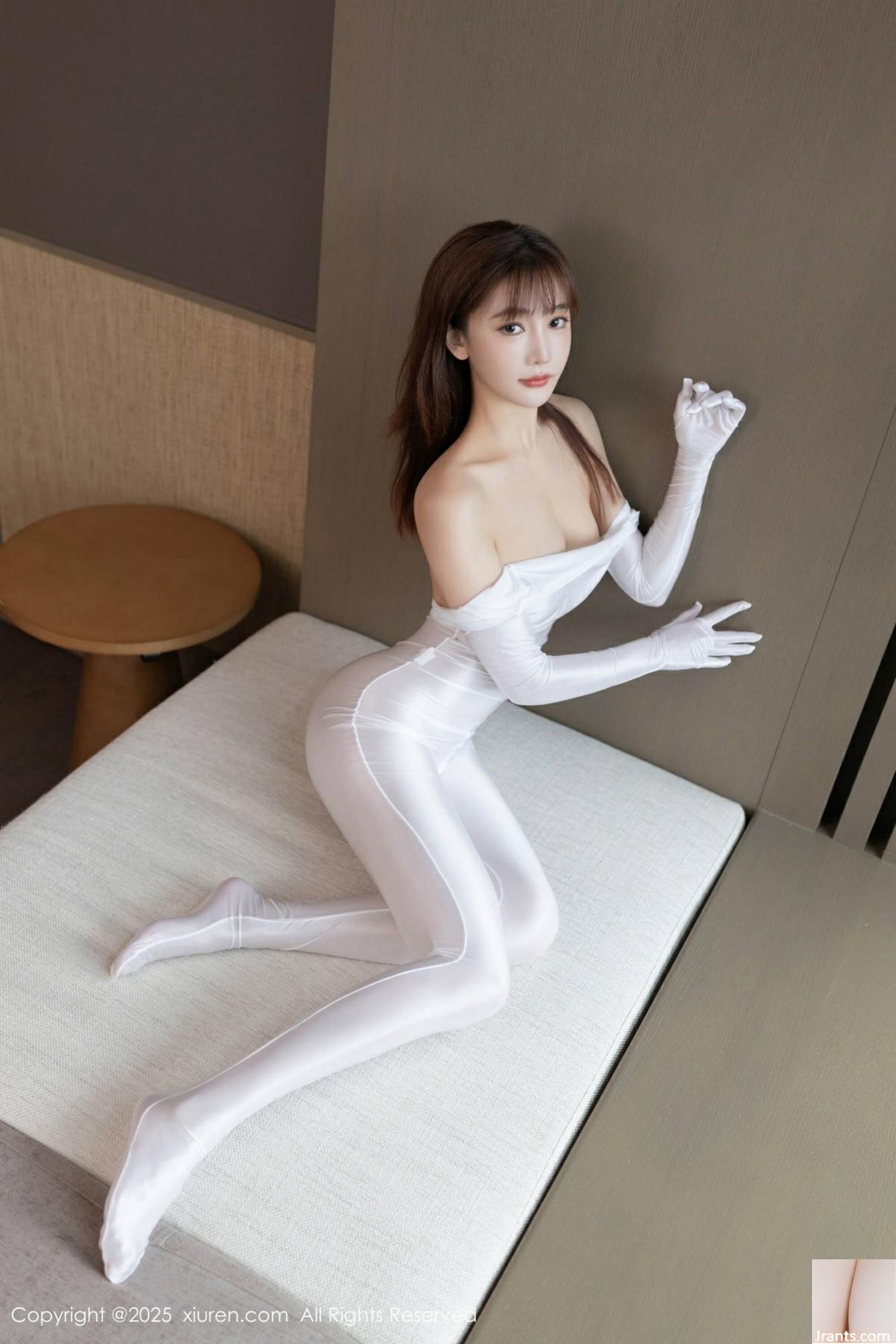 (XiuRen) 2025.08.28 No.10704 عکس نسخه کامل Lu Xuanxuan (81p)