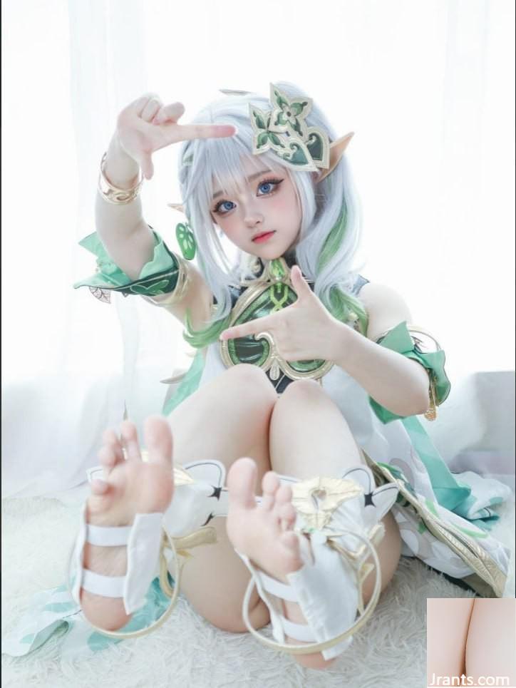 Seeu Seeuxiaorou Nude Cosplay &#8211; 7