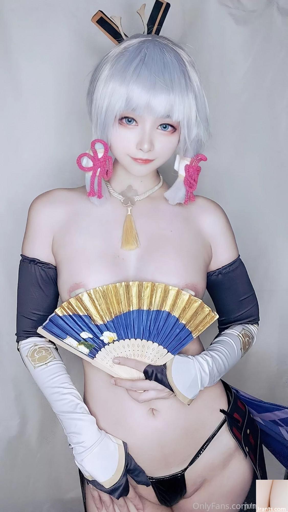 Moenfox &#8211; Ayaaa &#8211; 2 (8p)