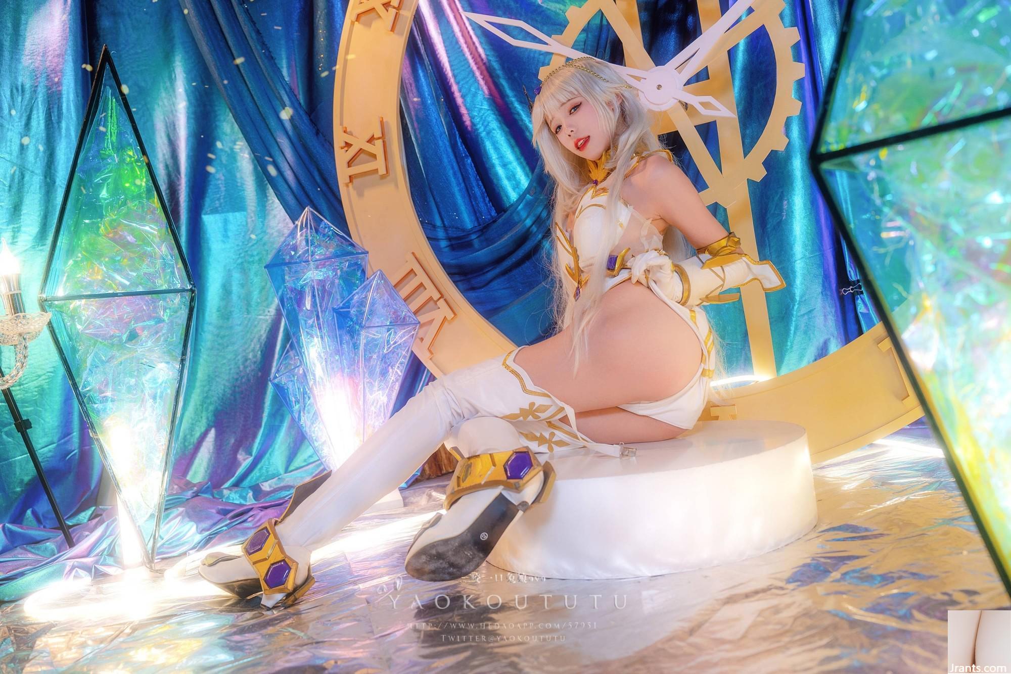 (Coleção na Internet) Garota do bem -estar morde uma garota de coelho &#8220;Neptune&#8221; VIP Exclusive (50p)