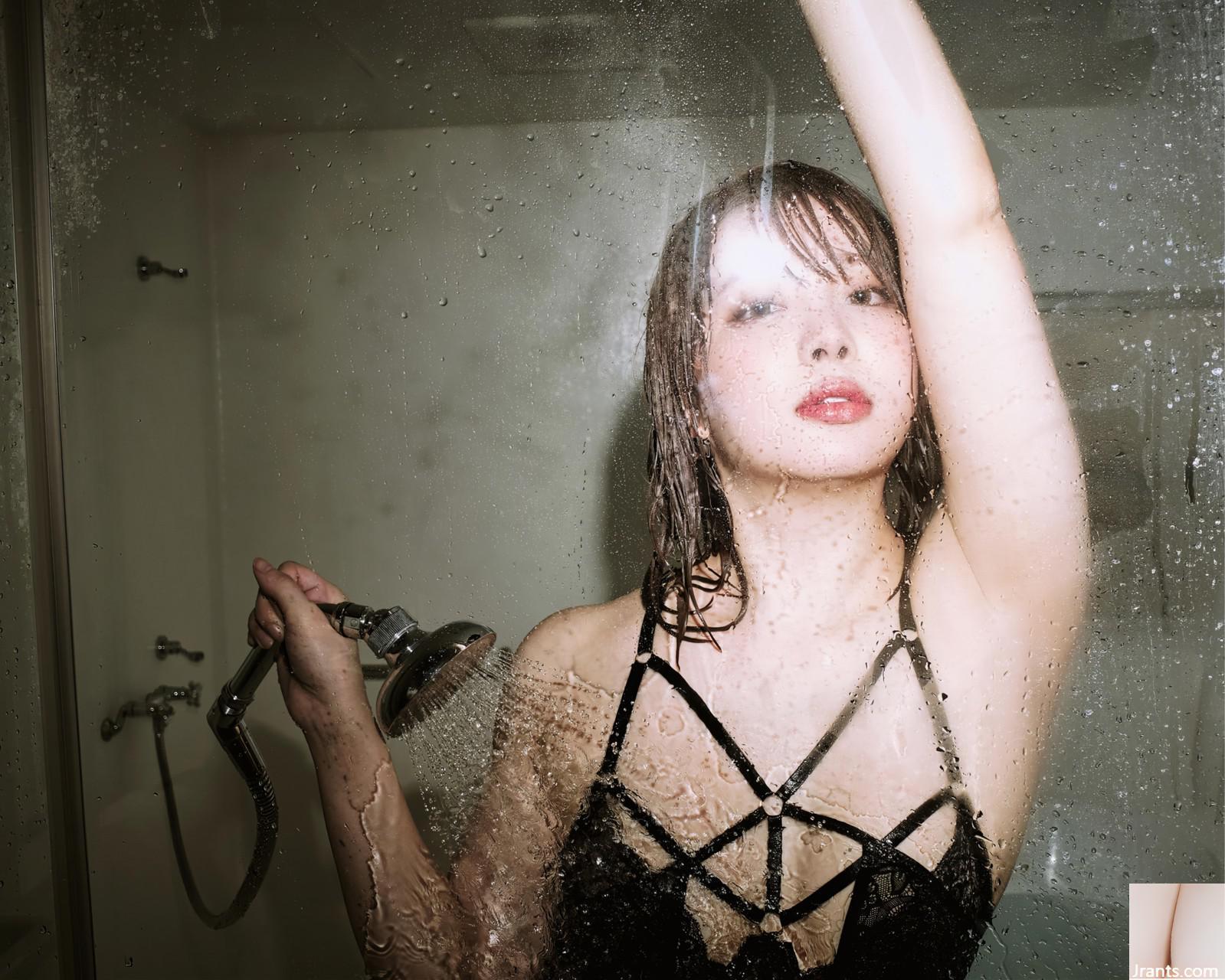 (Nanami Qihai) La bellezza temperamentale mostra il suo corpo infantile e sembra pazza (32p)