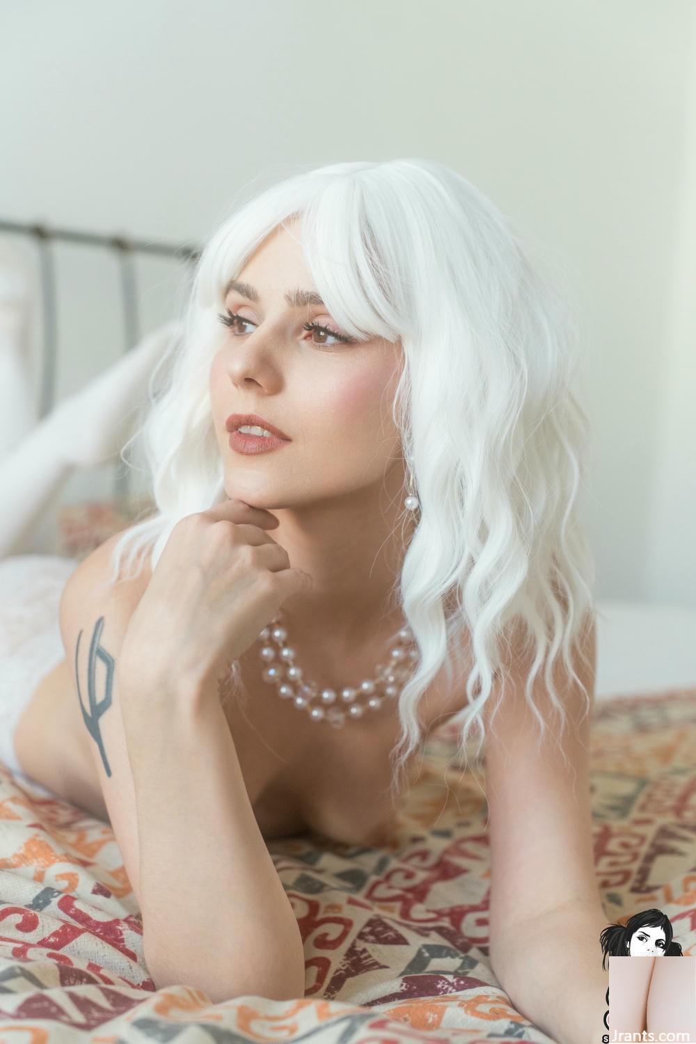 (Suicide Girls) 30 ژوئن 2025 &#8211; Catalien &#8211; Night Pearl (58p)