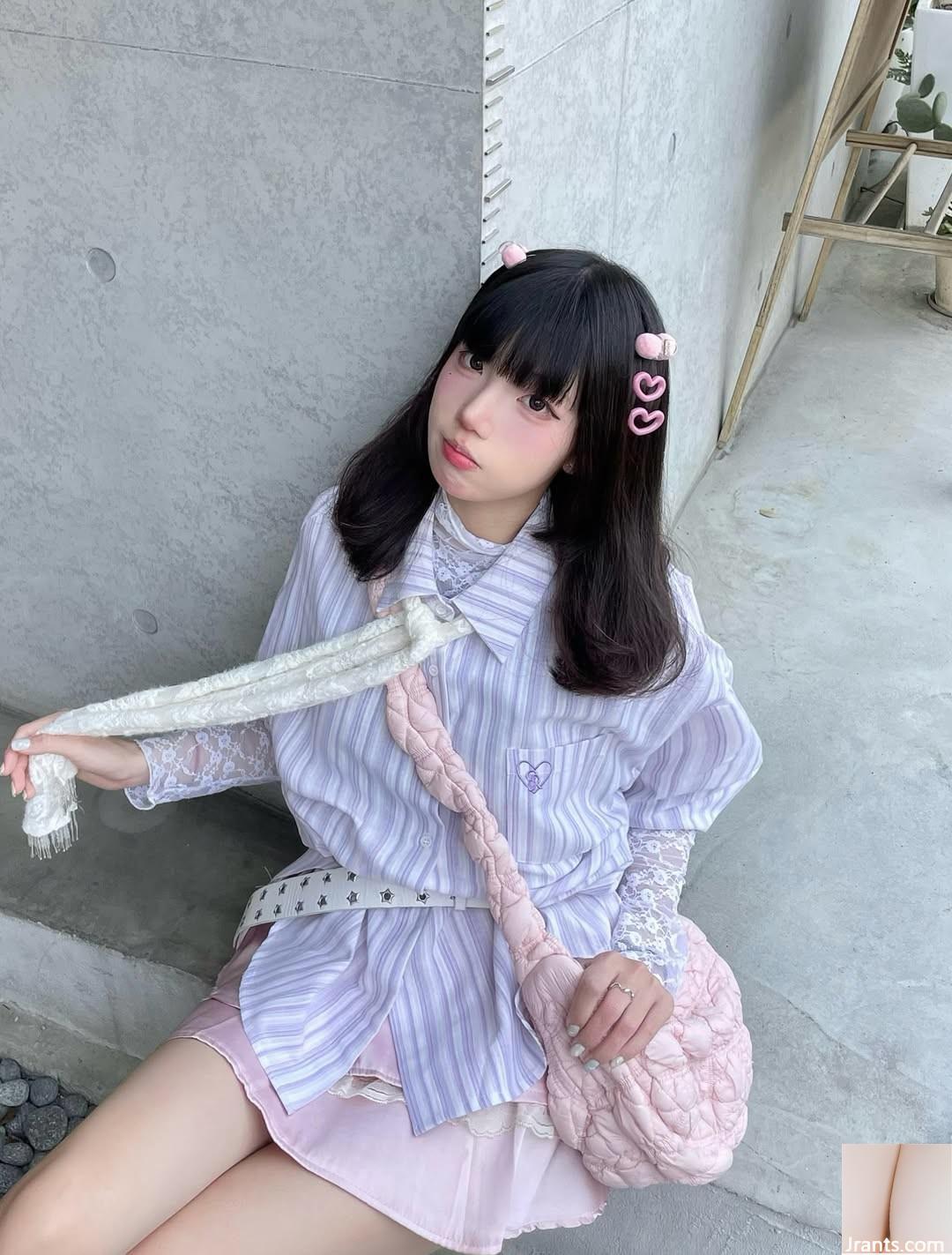 Kecantikan seksi &#8220;Qian Bao&#8221; sangat busuk sehingga dia begitu penuh seks (12p)