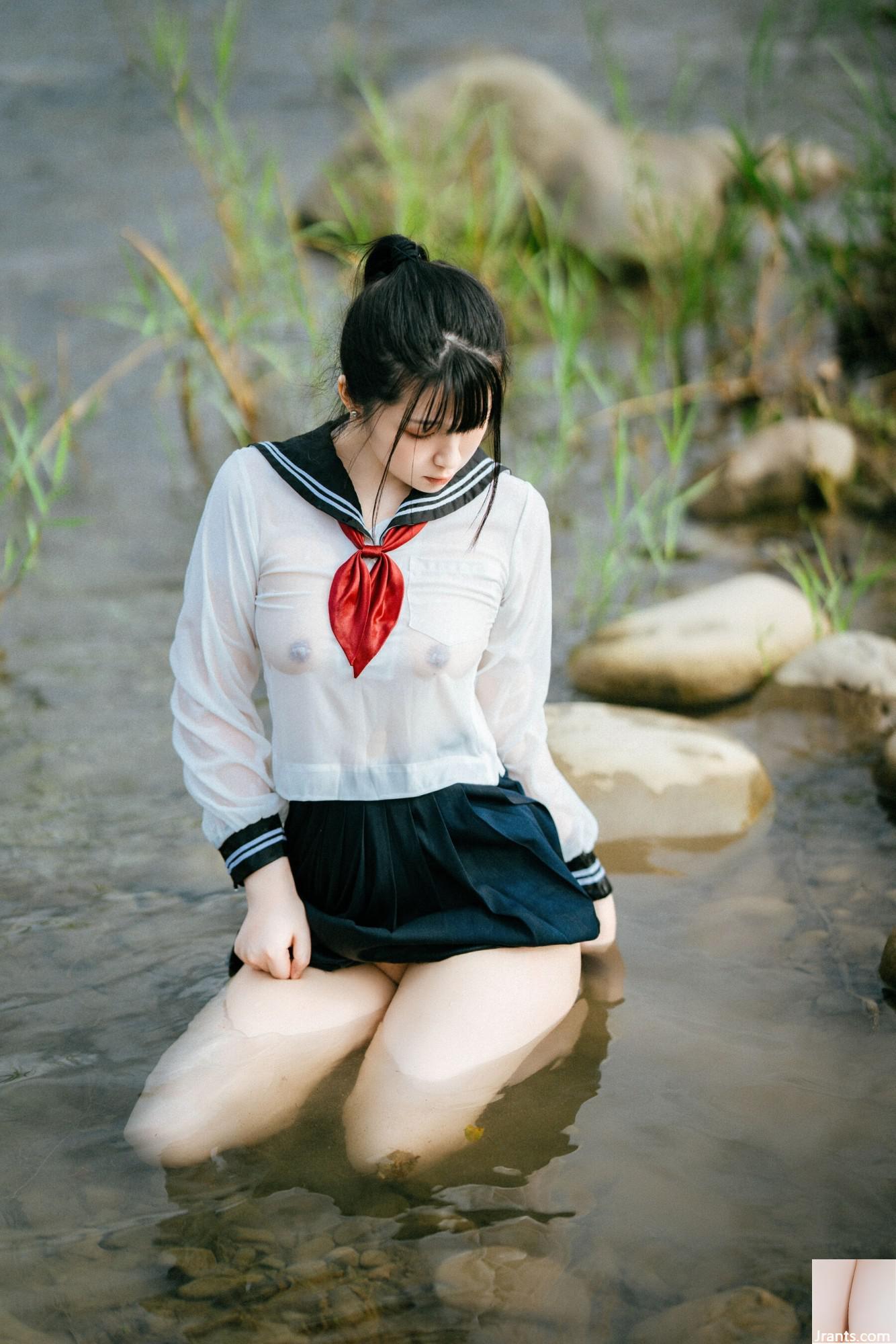 Luoluo Raku &#8220; Shining Girl&#8221;  (63p)