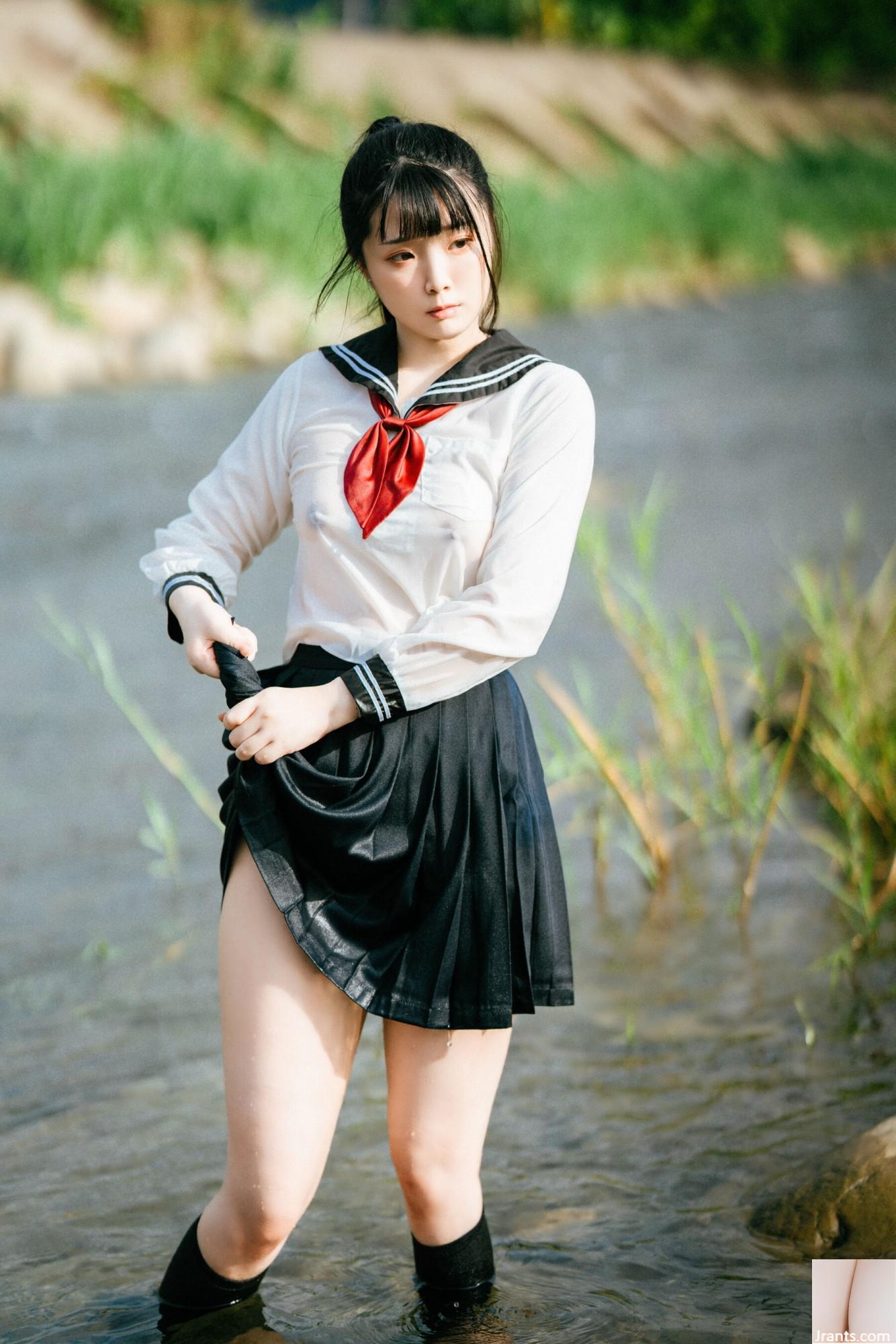Luoluo Raku &#8220; Shining Girl&#8221;  (63p)
