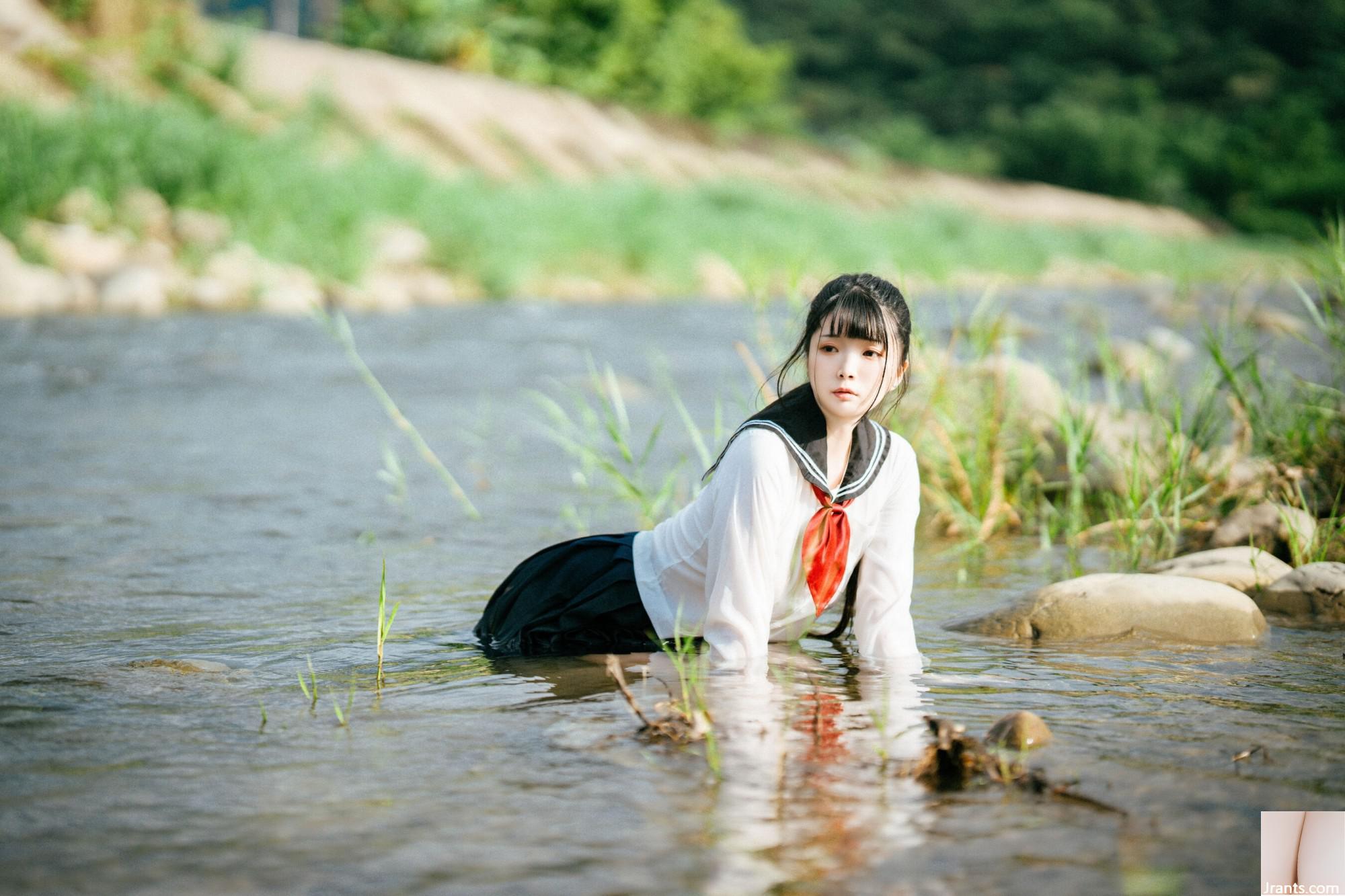 Luoluo Raku &#8220; Shining Girl&#8221;  (63p)