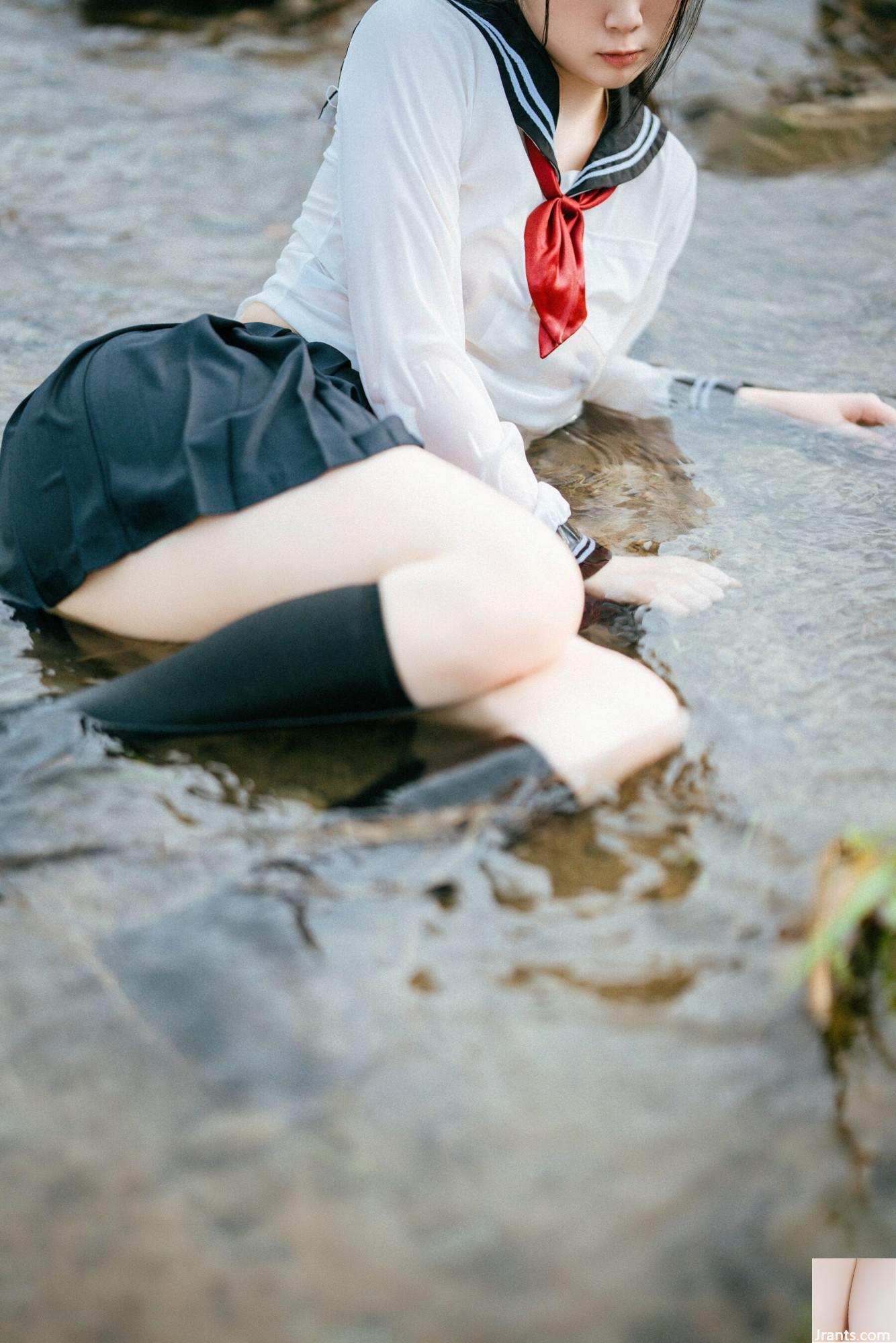 Luoluo Raku &#8220; Shining Girl&#8221;  (63p)