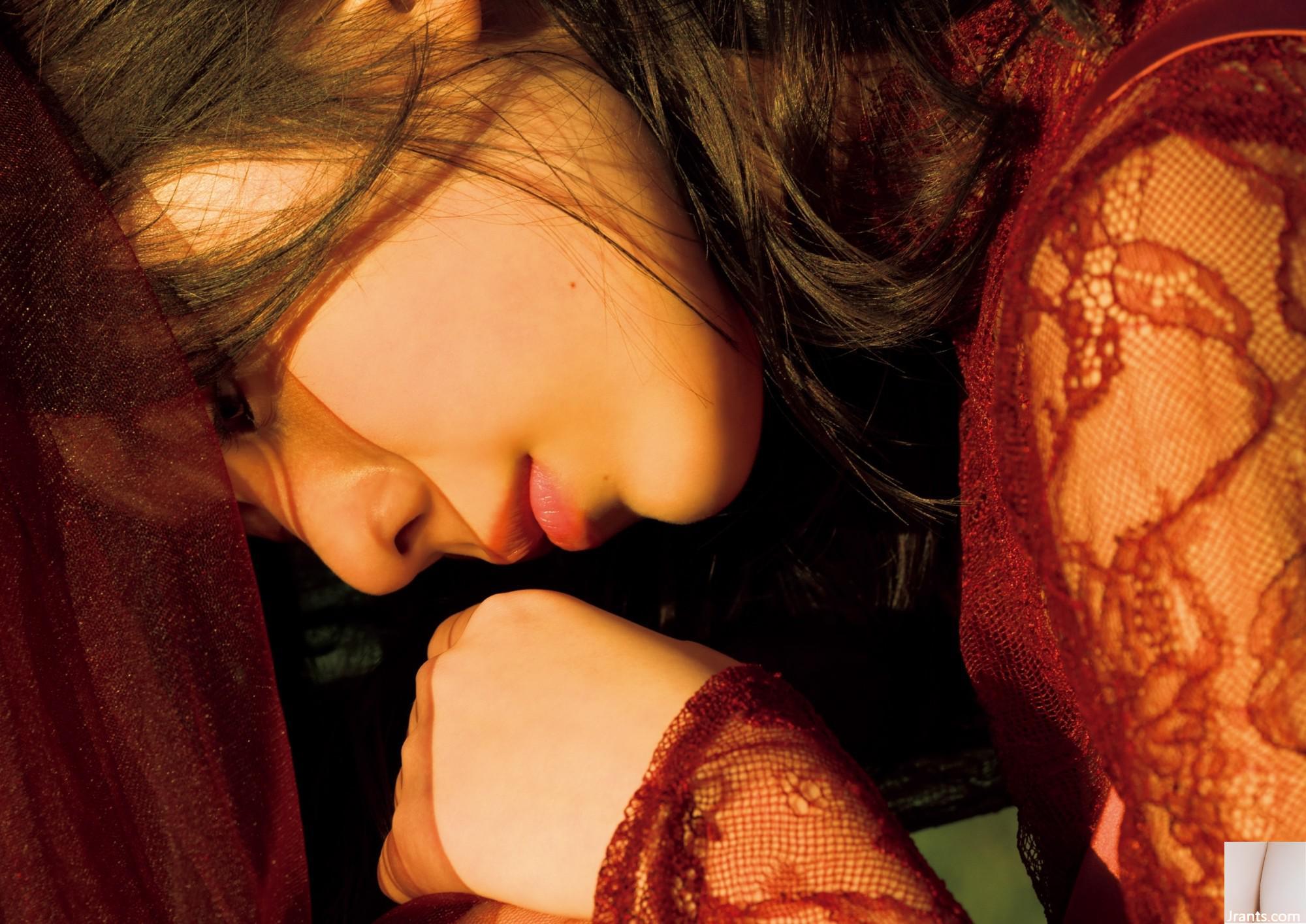 Album foto Kikuji Hina &#8220;#Memory&#8221; 2 (79p)