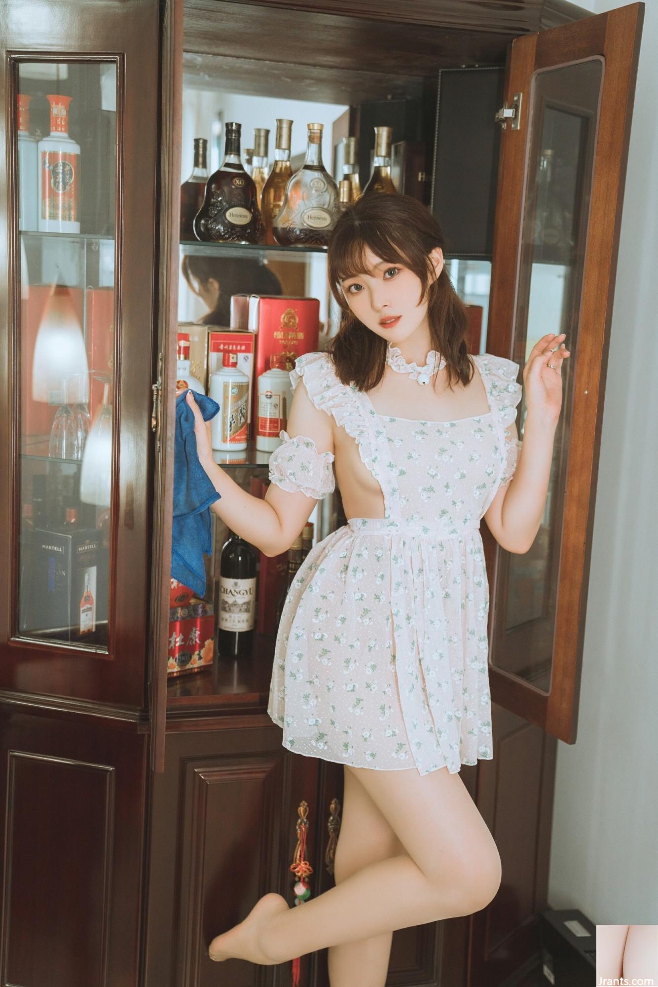 (온라인 컬렉션) 복지 소녀 Xia Xiazi의 &#8220;Floral Apron&#8221;VIP 독점 (57p)