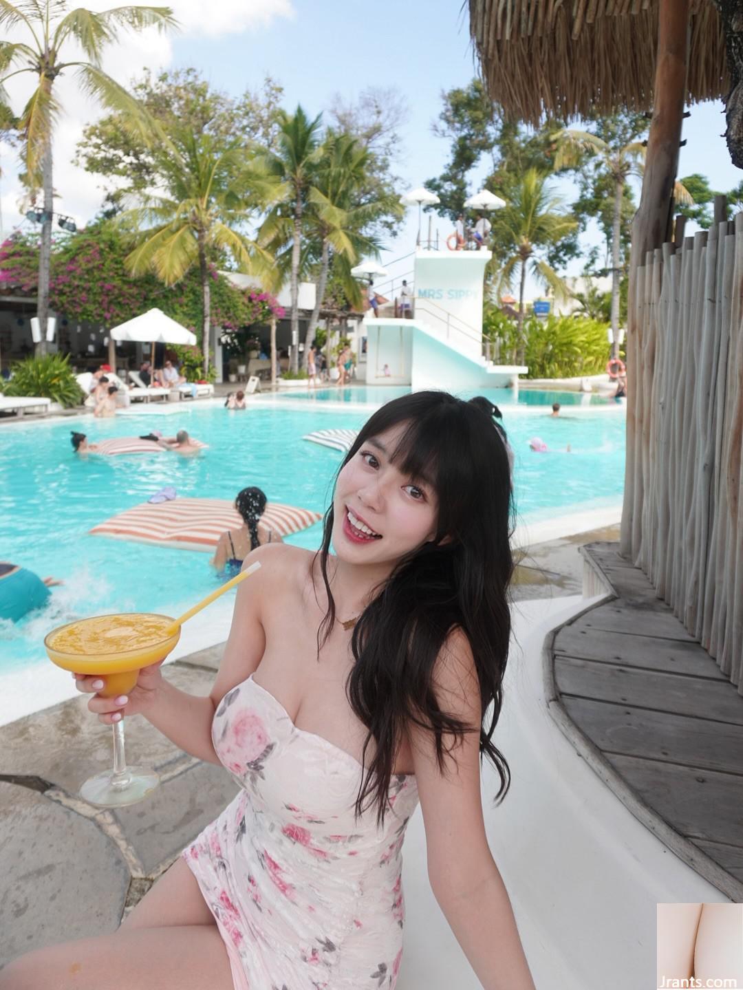 « Huang Yuwen » a un doux sourire et un groove profond et de beaux seins (10p)