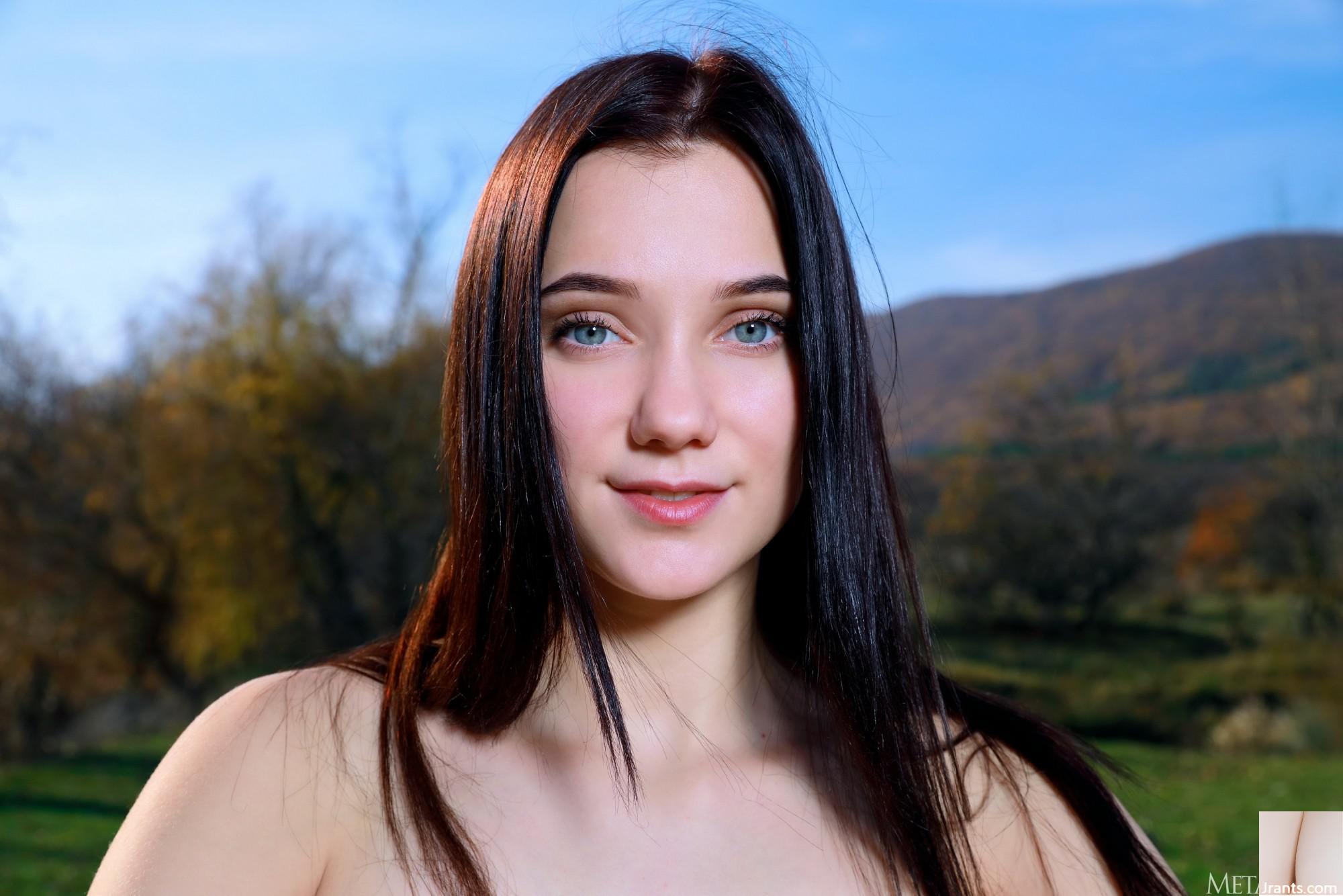 Polly Pure &#8211; Pure Land (104p)
