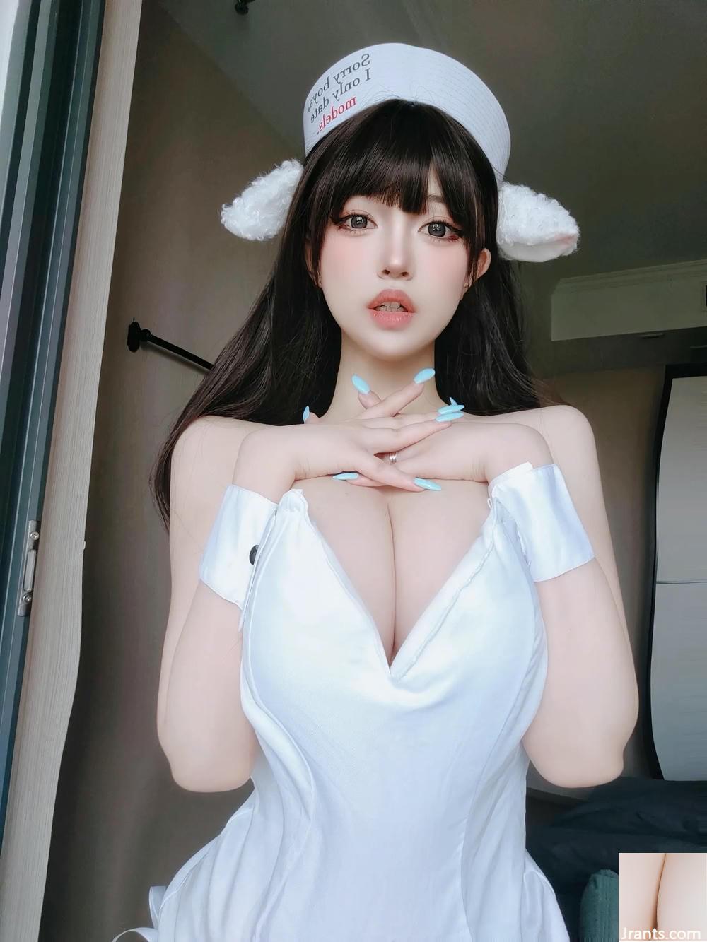 (온라인 컬렉션) 여성 주인공 K &#8211; Fantia 구독 2024 년 5 월 (129p)