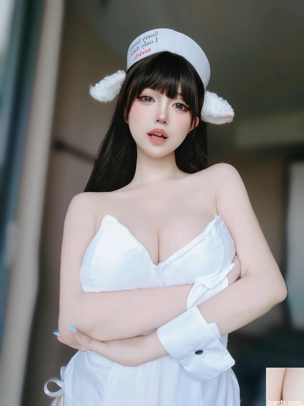 (온라인 컬렉션) 여성 주인공 K &#8211; Fantia 구독 2024 년 5 월 (129p)