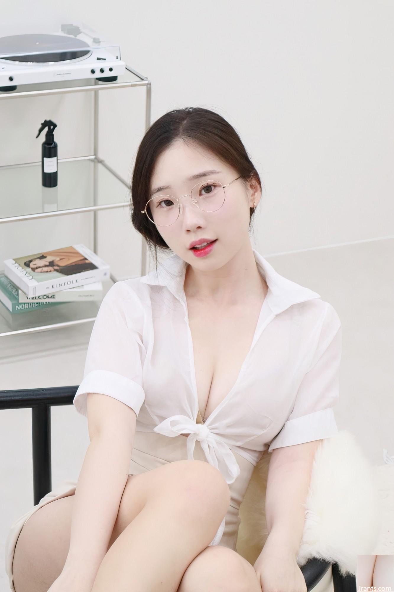Pureding &#8211; Sexy Photobook 7 (50p)