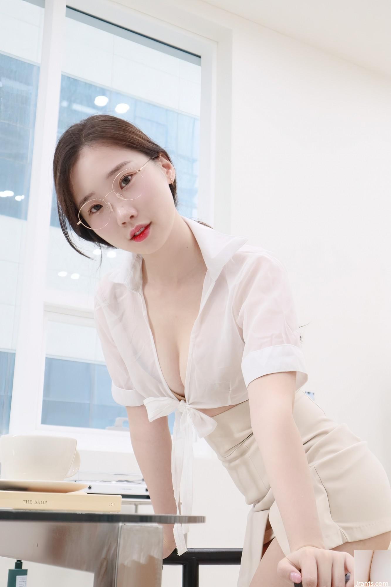 Pureding &#8211; Sexy Photobook 7 (50p)
