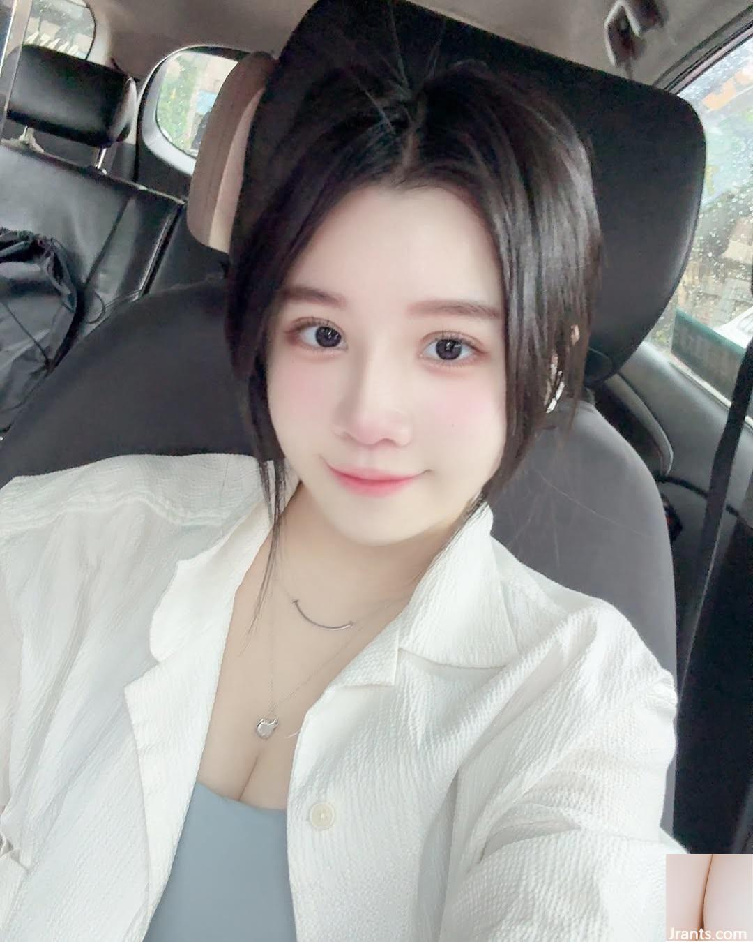 « Xiang Ye Demi » De beaux seins, une peau claire et belle, si incroyable (10p)