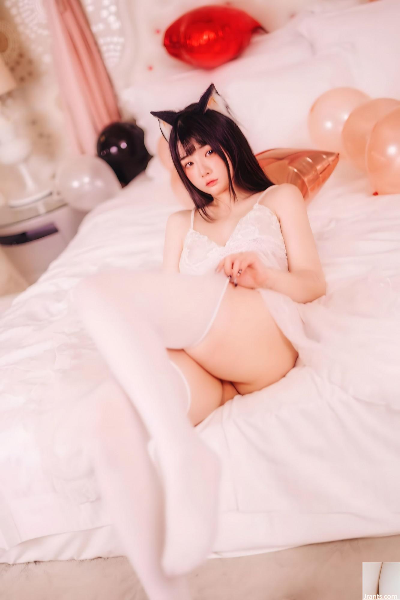 Luoluo Raku &#8220;생일 축하합니다, 라쿠&#8221;(57p)