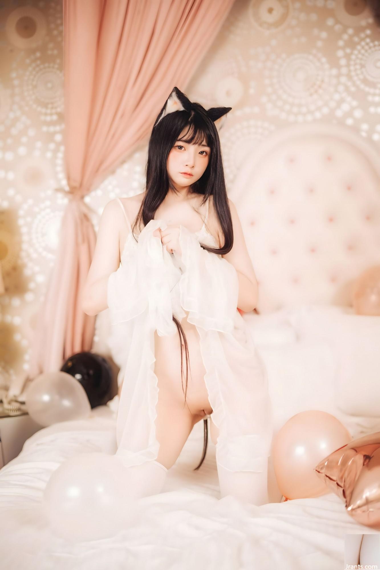 Luoluo Raku &#8220;생일 축하합니다, 라쿠&#8221;(57p)