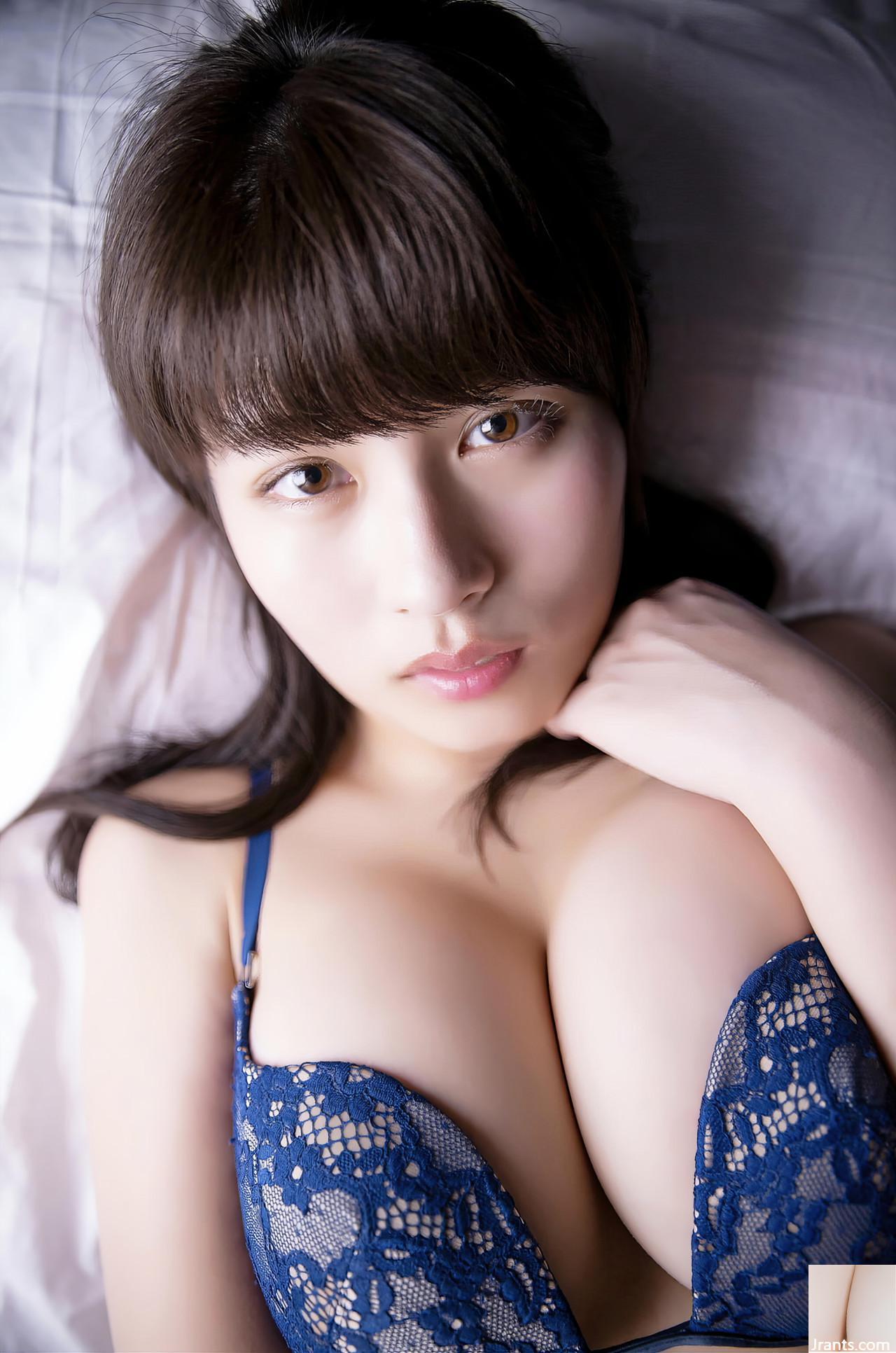 (Chitose Yoshino) المطلق الرضاعة الطبيعية الذي لا يستطيع التحكم في خطوة واحدة (24p)