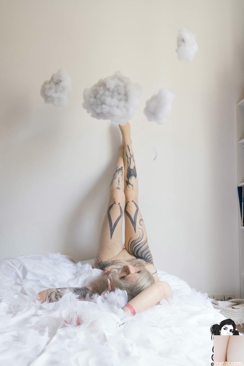 (Suicide Girls) 05 ژوئیه 2025 &#8211; Skydot &#8211; Air Sky ، Direction 7th Ciel (55p)