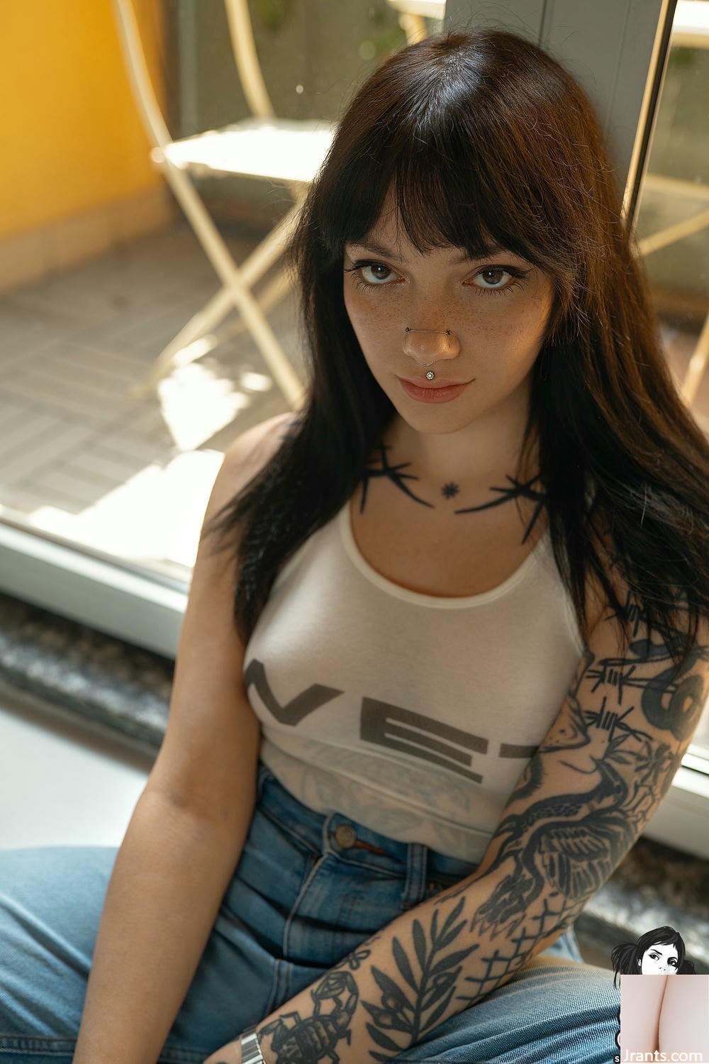(Suicide Girls) 06. Juli 2025 &#8211; Zzef &#8211; Afterglow (48p)