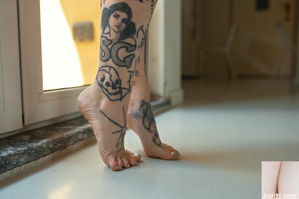 (Suicide Girls) 06. Juli 2025 &#8211; Zzef &#8211; Afterglow (48p)