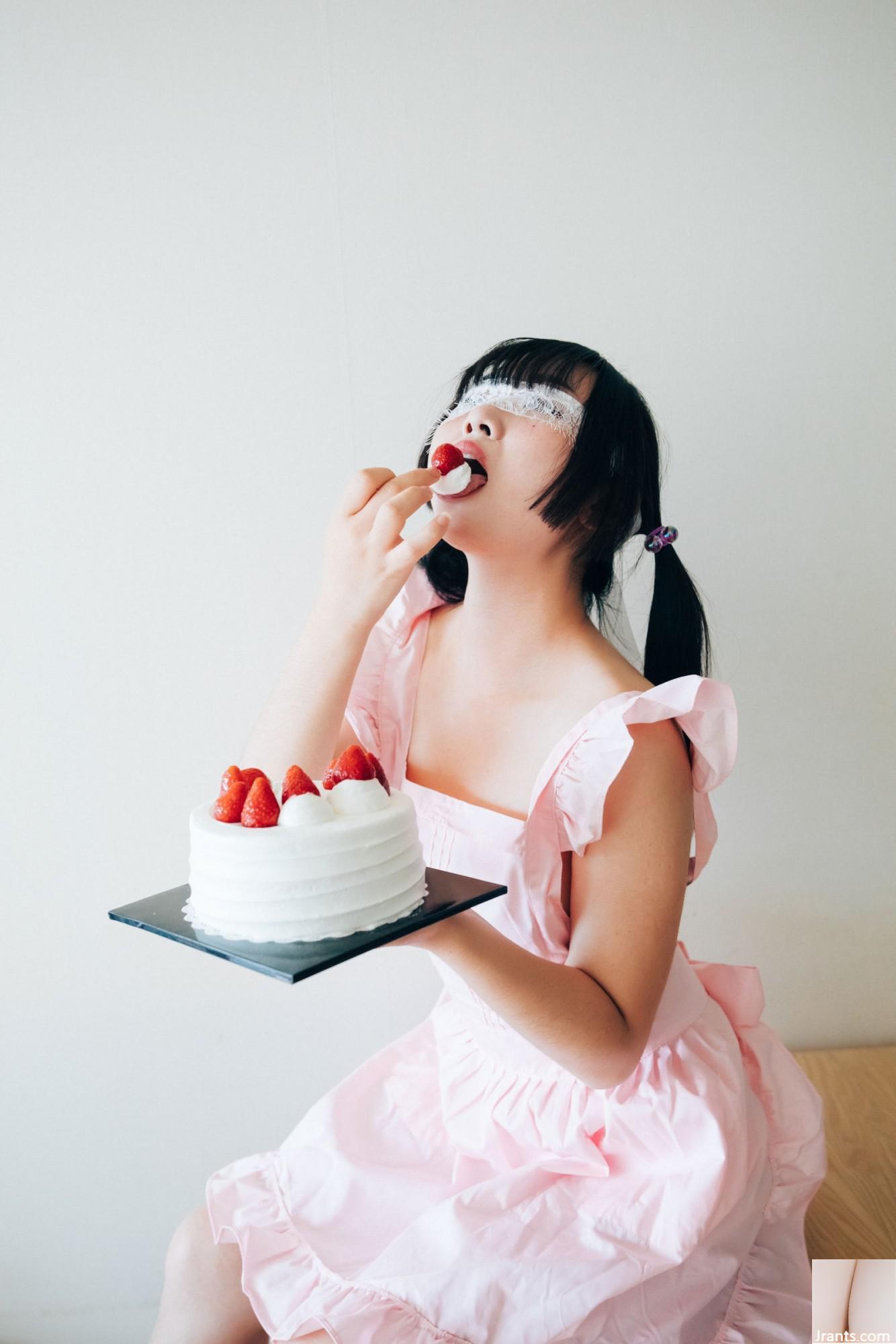 Loozy《Taste Me》 (53p)