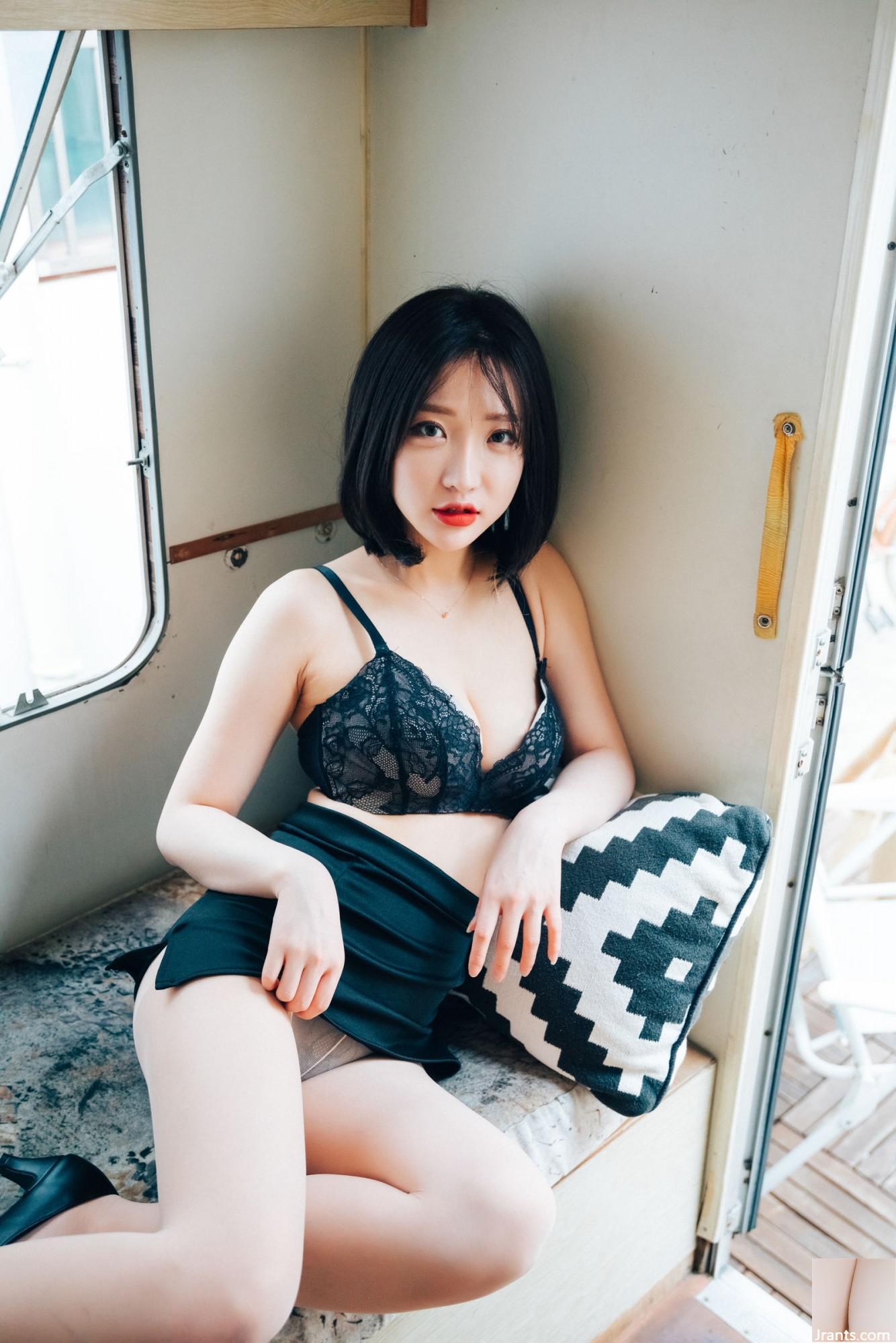 Loozy《Férias da OfficeGirl Vol.2》 (85p)
