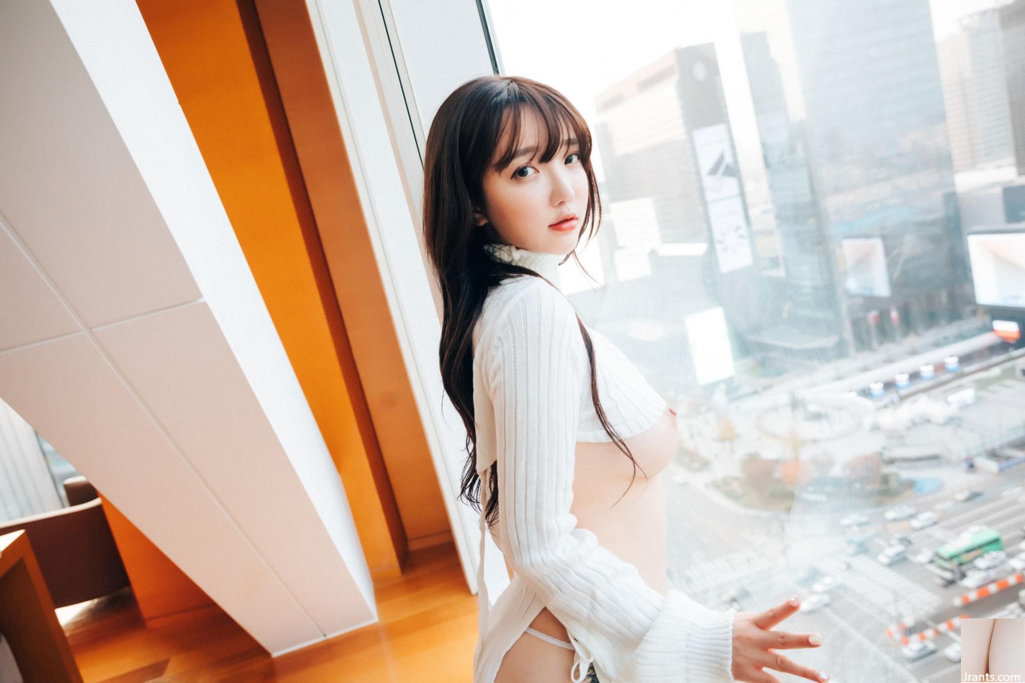 Son Ye-eun &#8220;Full of S&#8221; (102p)