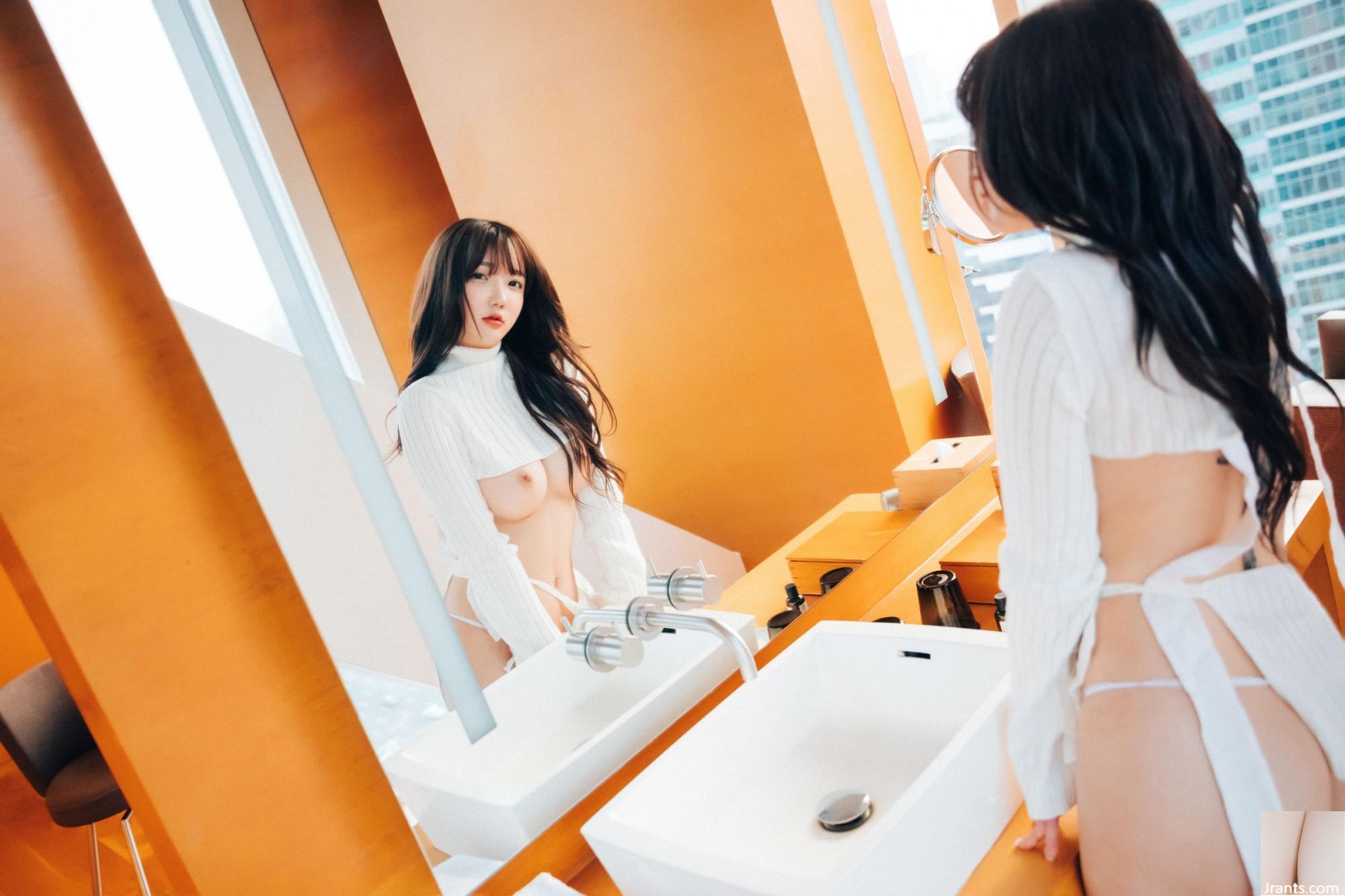 Son Ye-eun &#8220;Full of S&#8221; (102p)