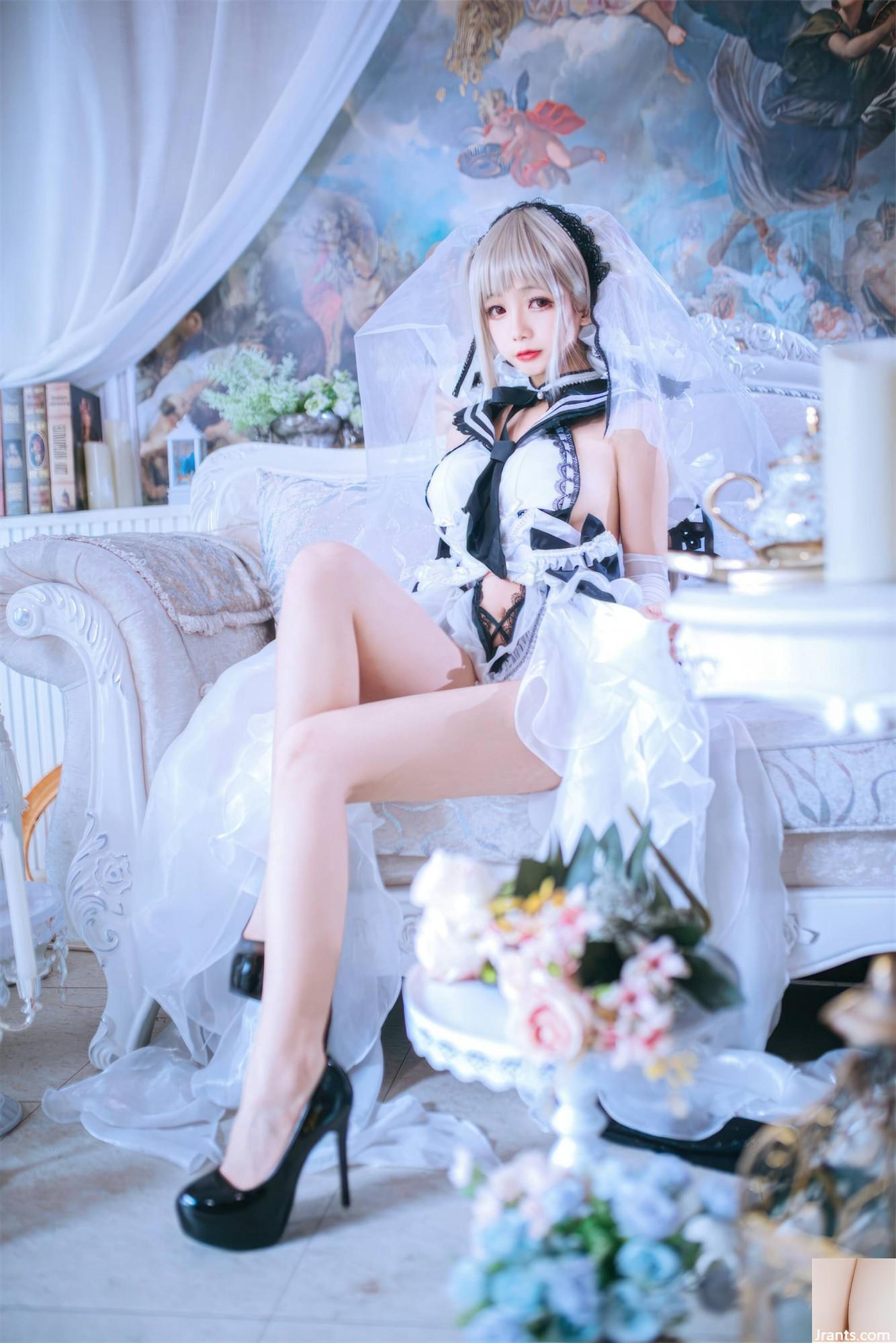 (مجموعة على الإنترنت) Girl Girl Hinaga &#8220;الأعظم؟&#8221;