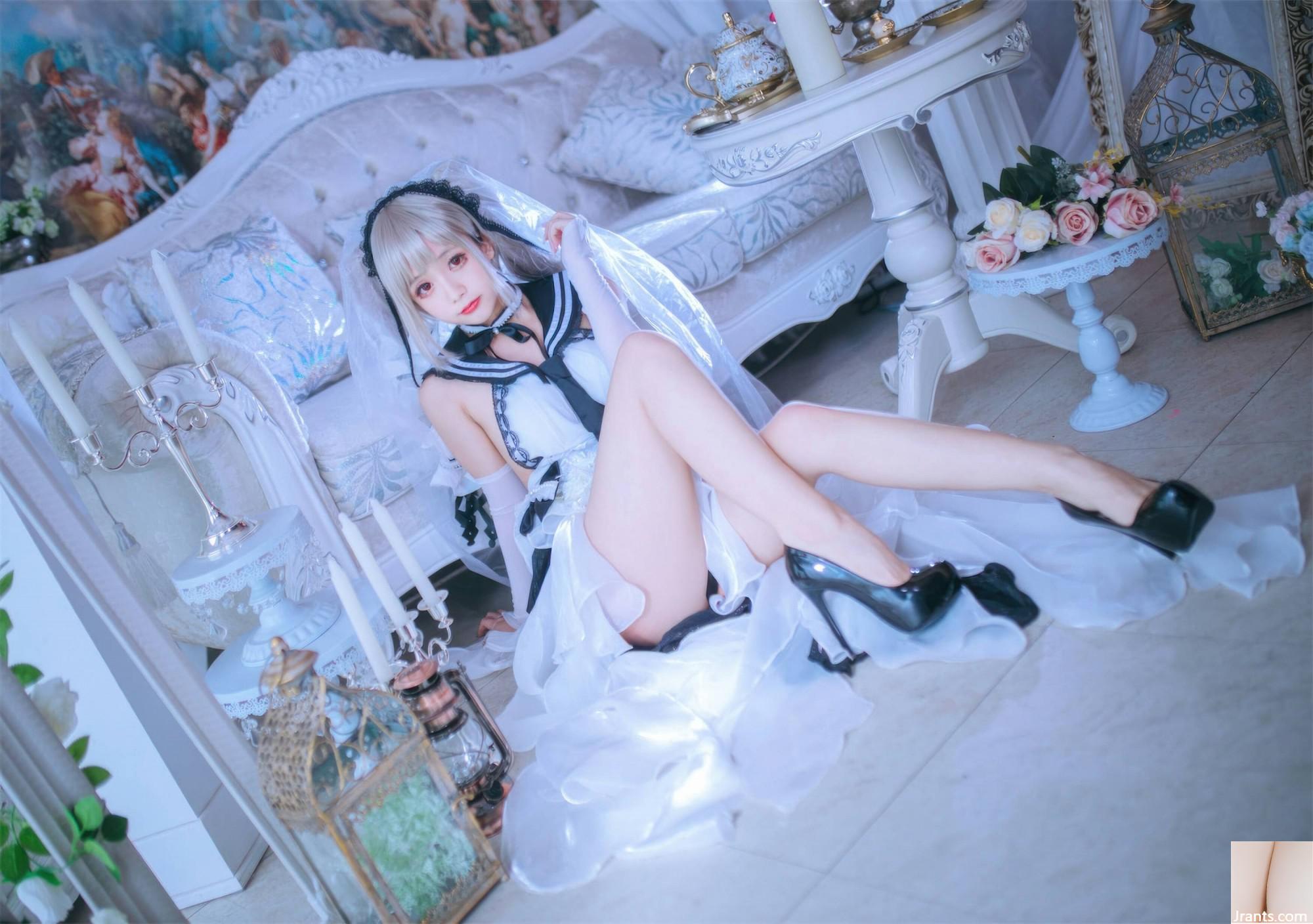 (مجموعة على الإنترنت) Girl Girl Hinaga &#8220;الأعظم؟&#8221;