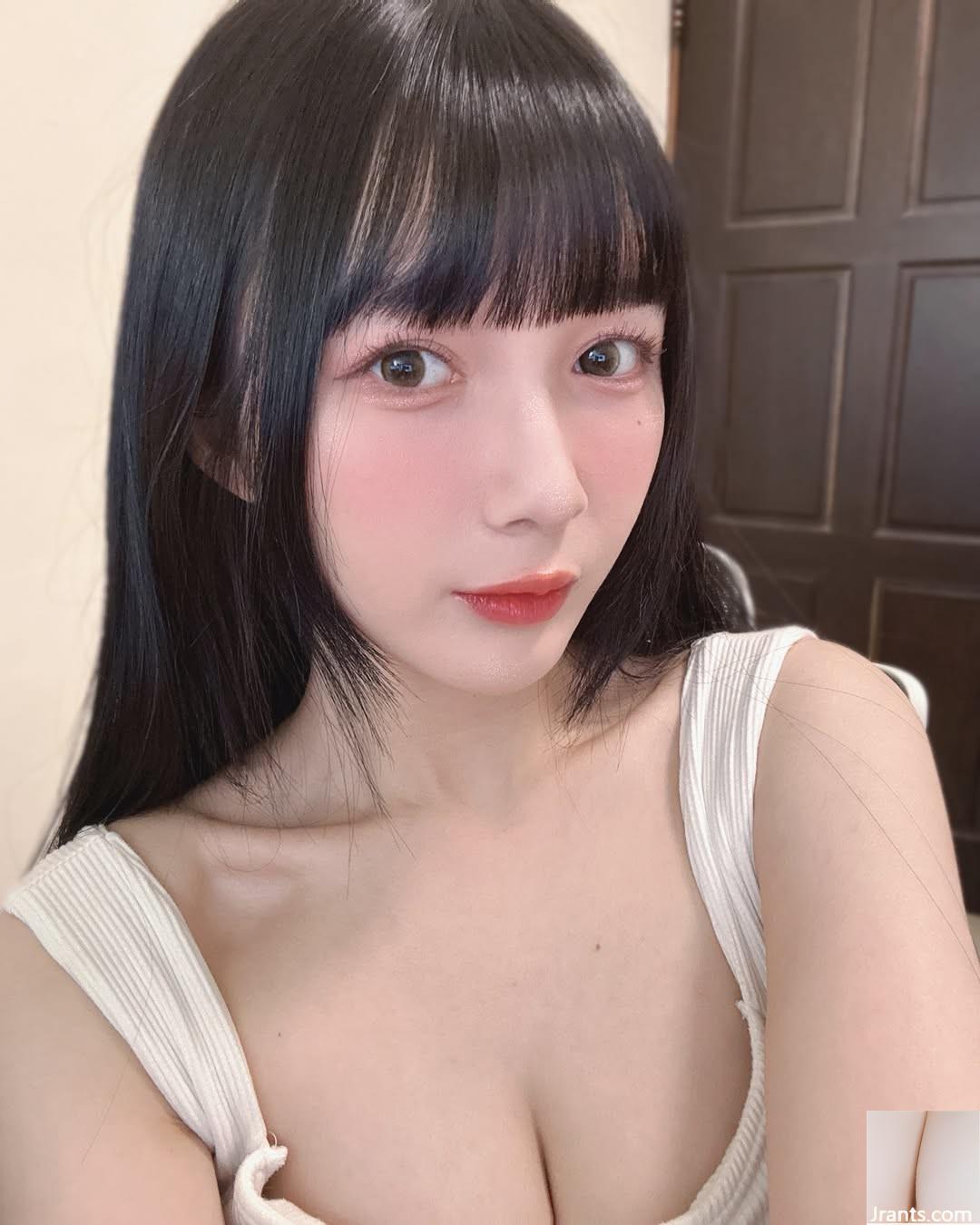 « Xiao Lao » Le lait de neige blanc et tendre est si tendre qu&rsquo;il est plein de tentation et irrésistible (10p)