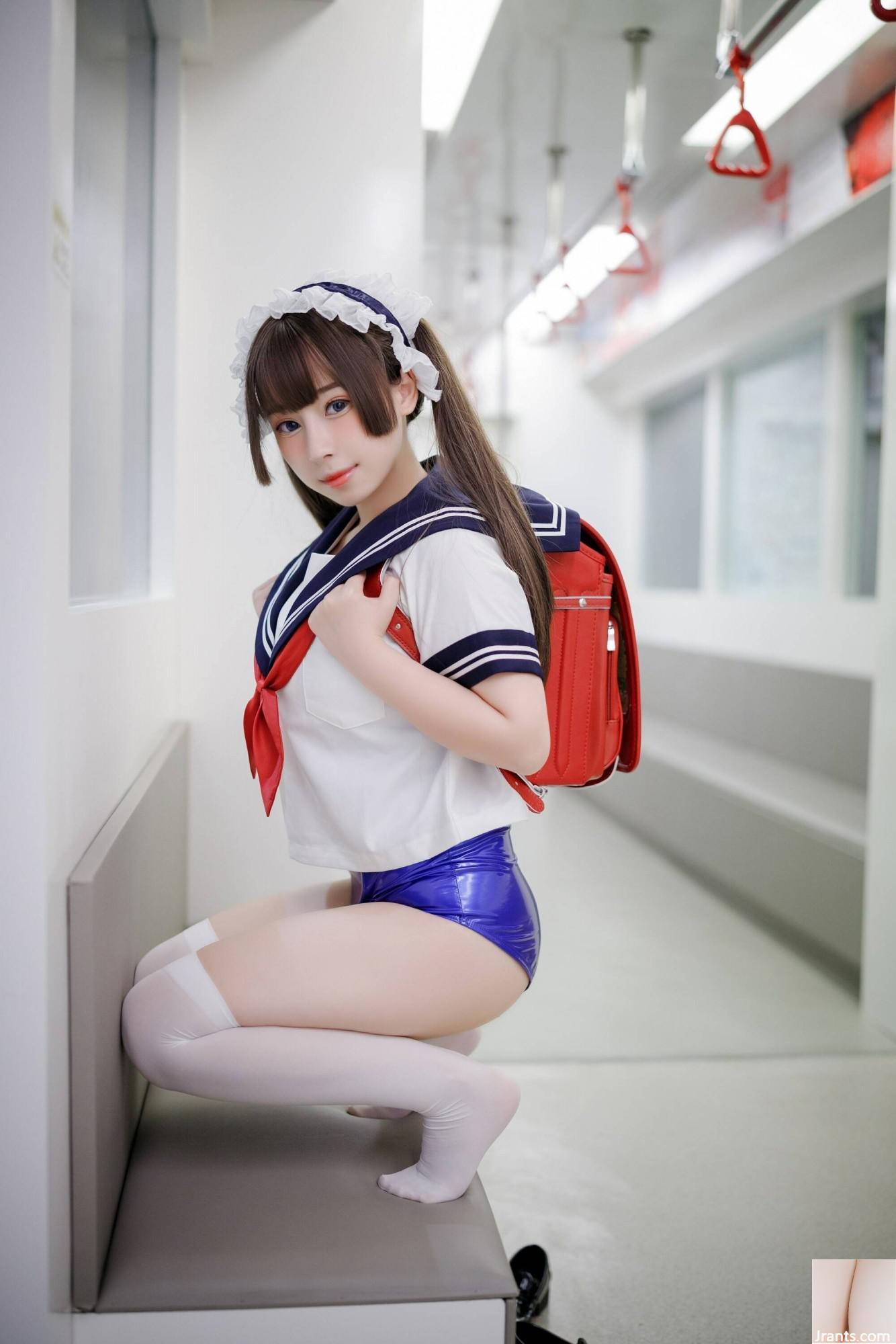 (Koleksi Online) Gadis Kesejahteraan Kucing Walnut &#8220;Tram Crazy Girl 1&#8221; VIP Exclusive (75p)