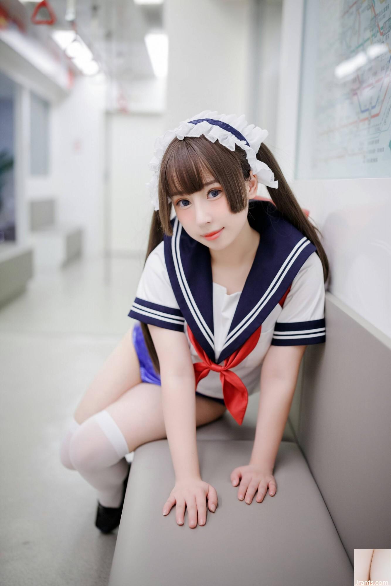 (Koleksi Online) Gadis Kesejahteraan Kucing Walnut &#8220;Tram Crazy Girl 1&#8221; VIP Exclusive (75p)