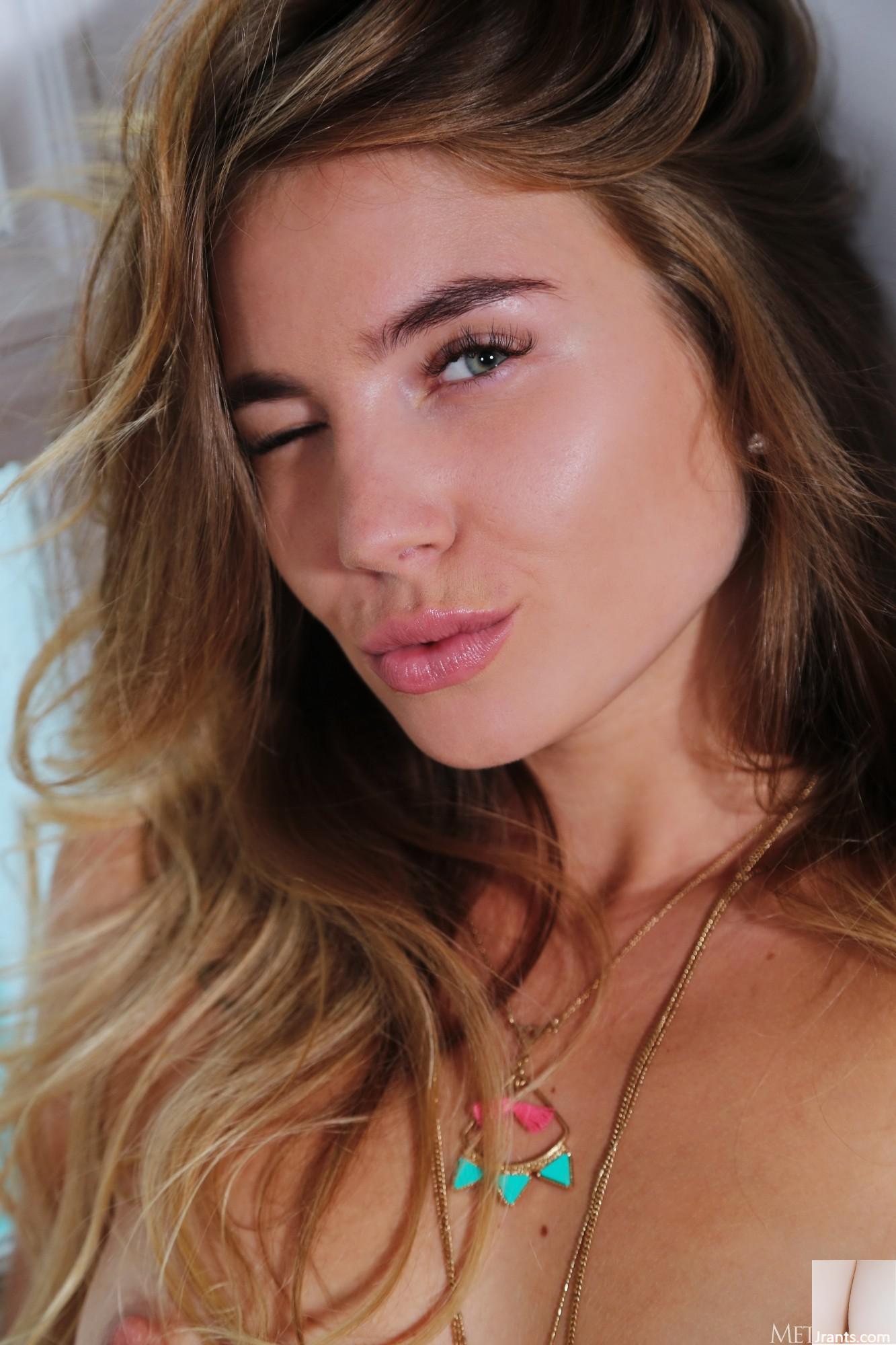 Lola Krit &#8211; madeira de lei (87p)