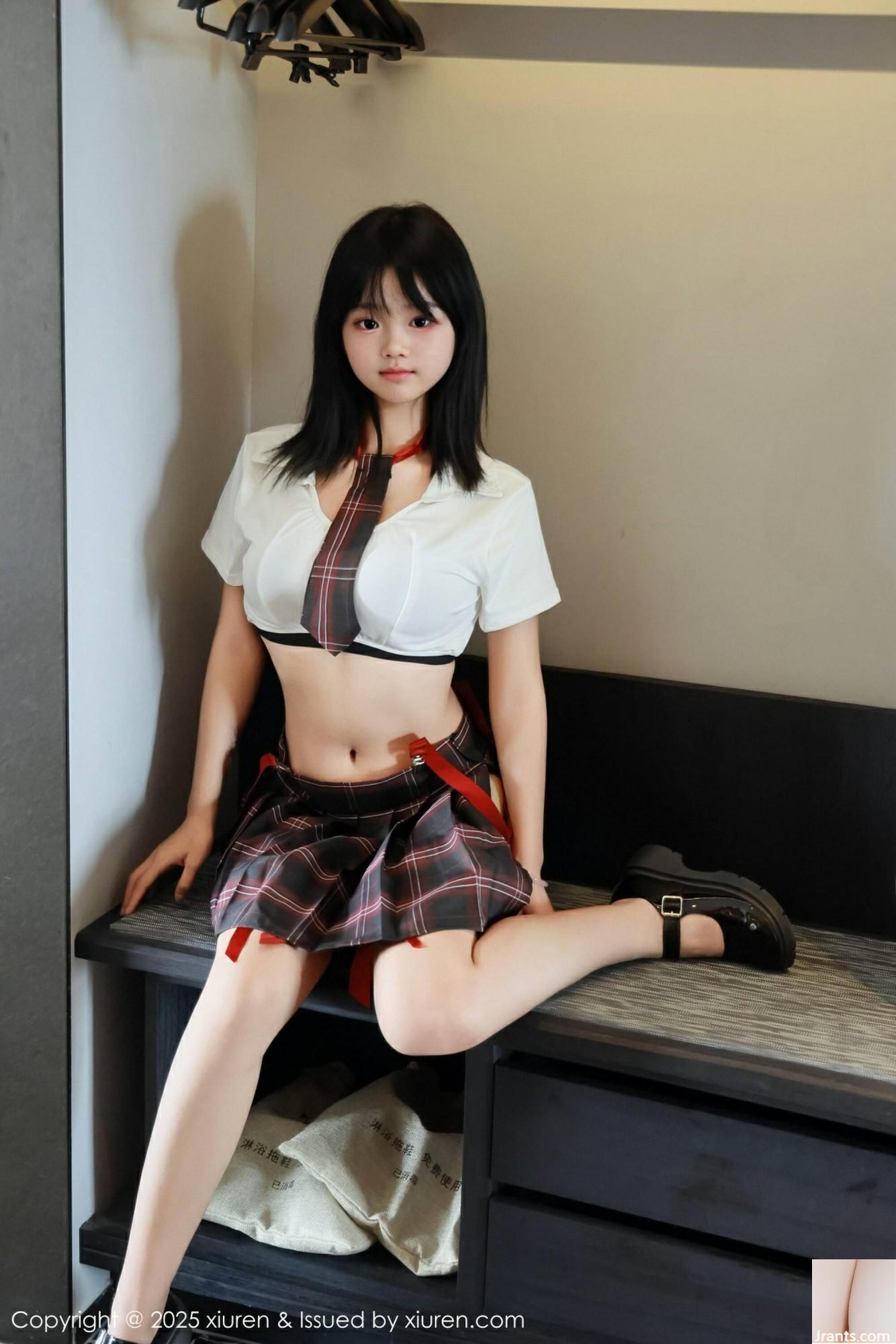 (XiuRen) 2025.09.17 NO.10774 XIAOLING عکس نسخه کامل (59p)