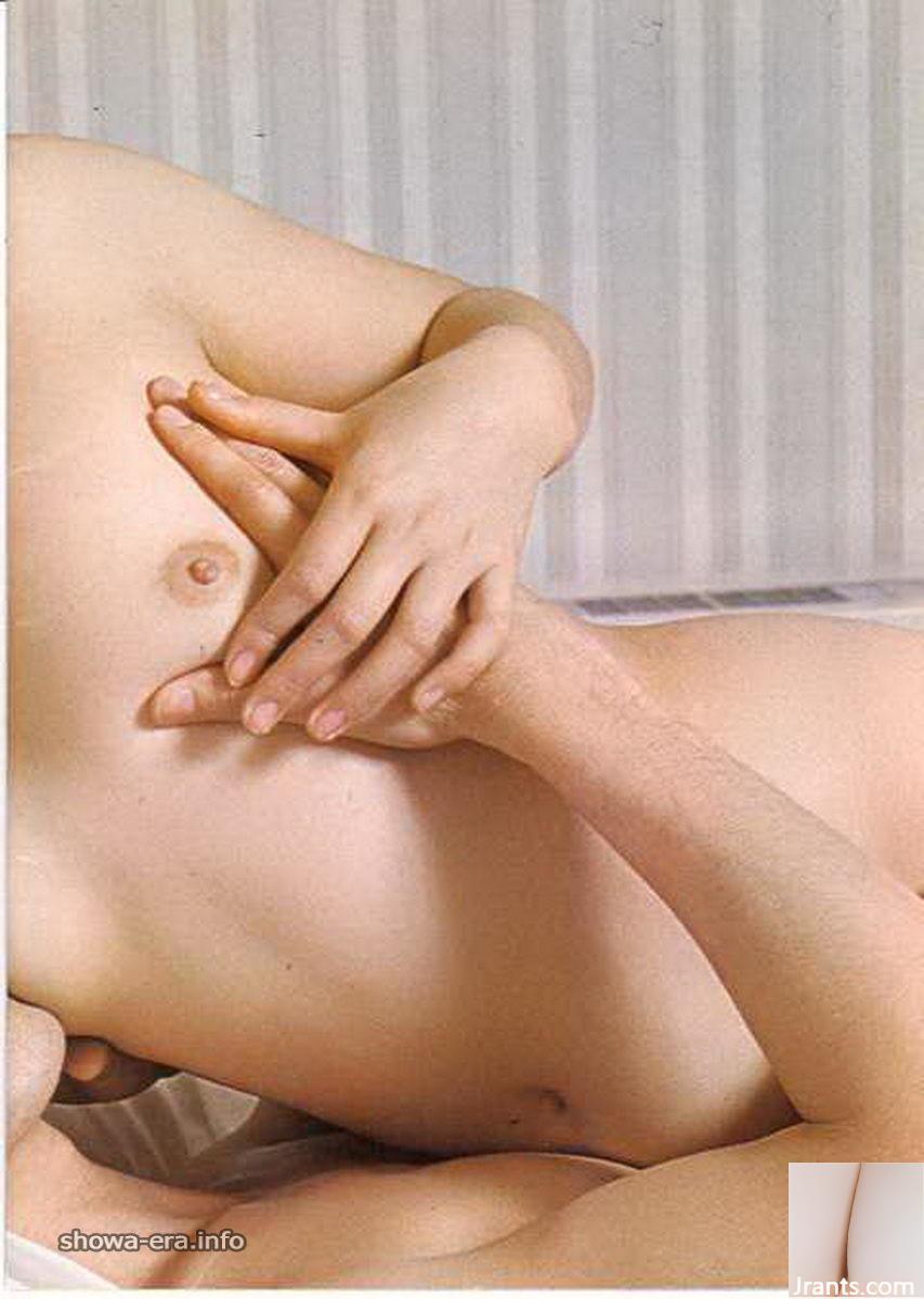 Star du porno dans Ura-Books Belle fille la veille de ses règles (76p)