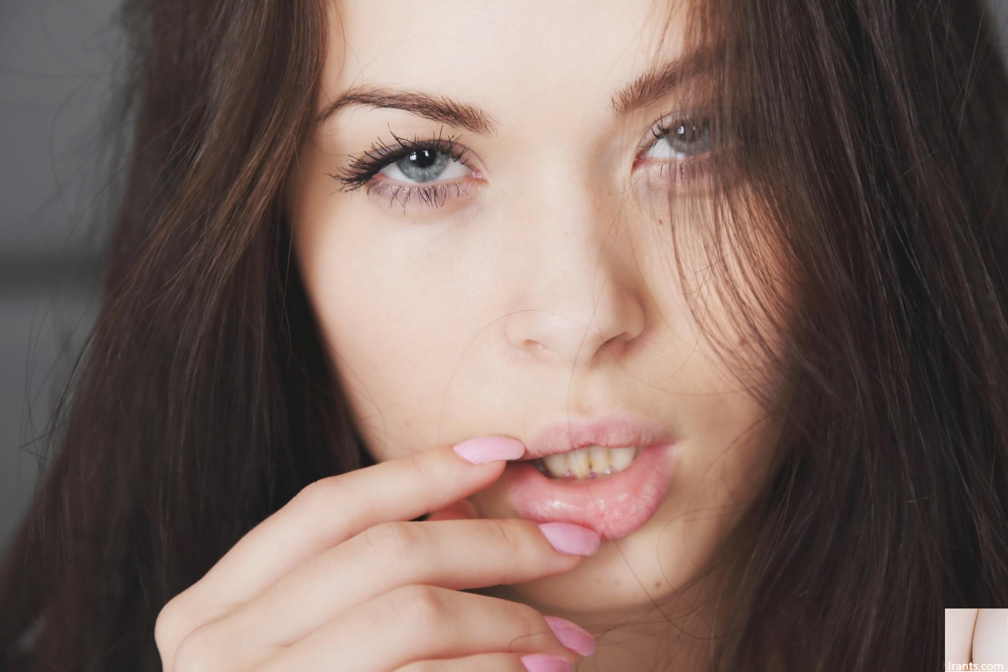 Amelie B &#8211; Vedibile (117p)