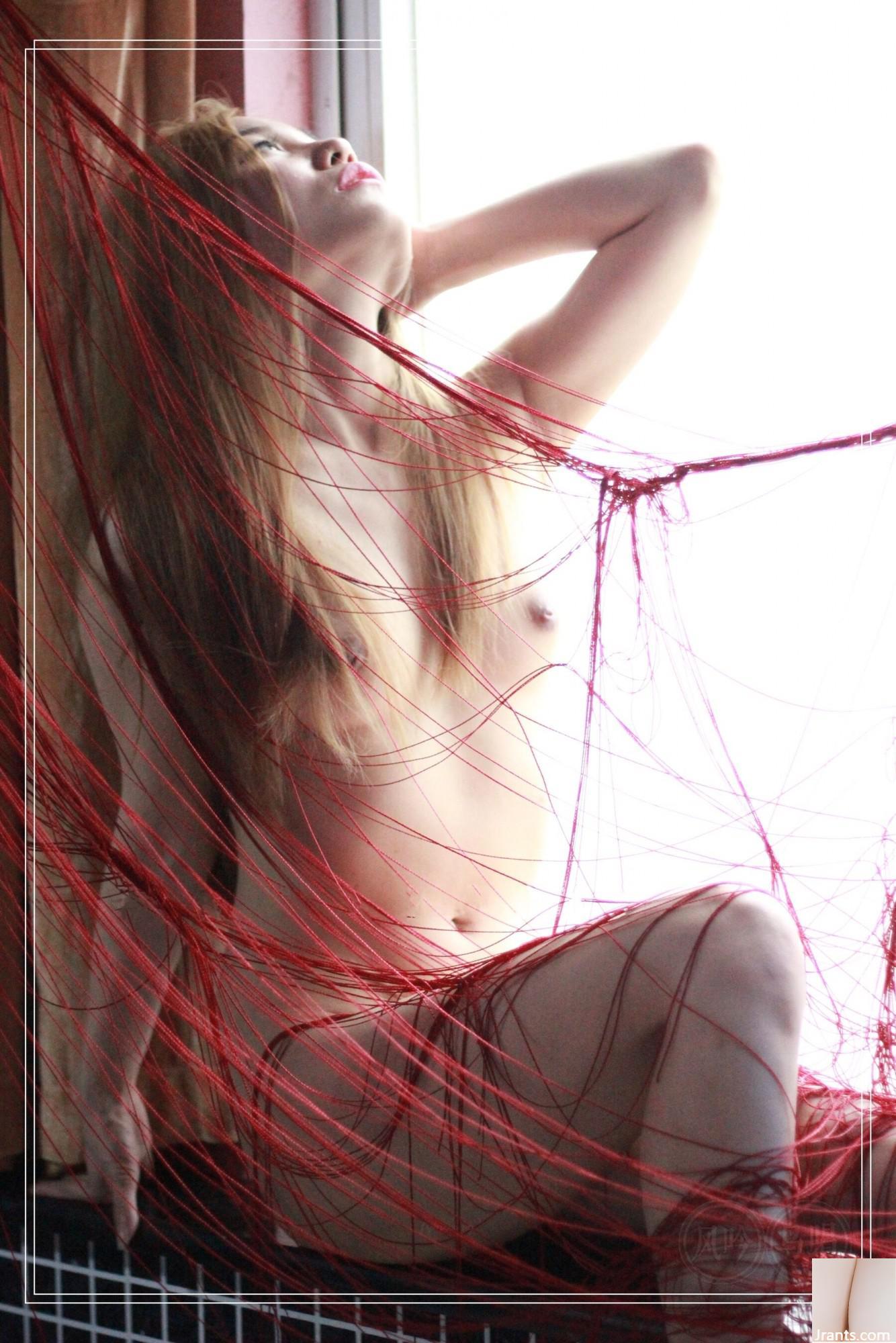 (Le vent chante et les oiseaux chantent) Modèle Chinois Lris Human Body Private Photo Set (154p)