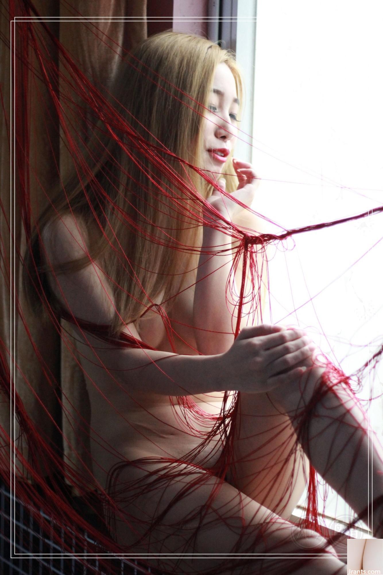 (Le vent chante et les oiseaux chantent) Modèle Chinois Lris Human Body Private Photo Set (154p)