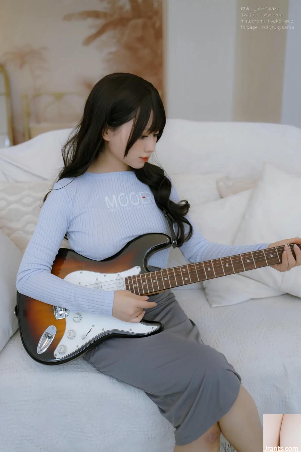 (Coleção da Internet) Nyako Meow &#8211; Irmã de Guitarra (71p)